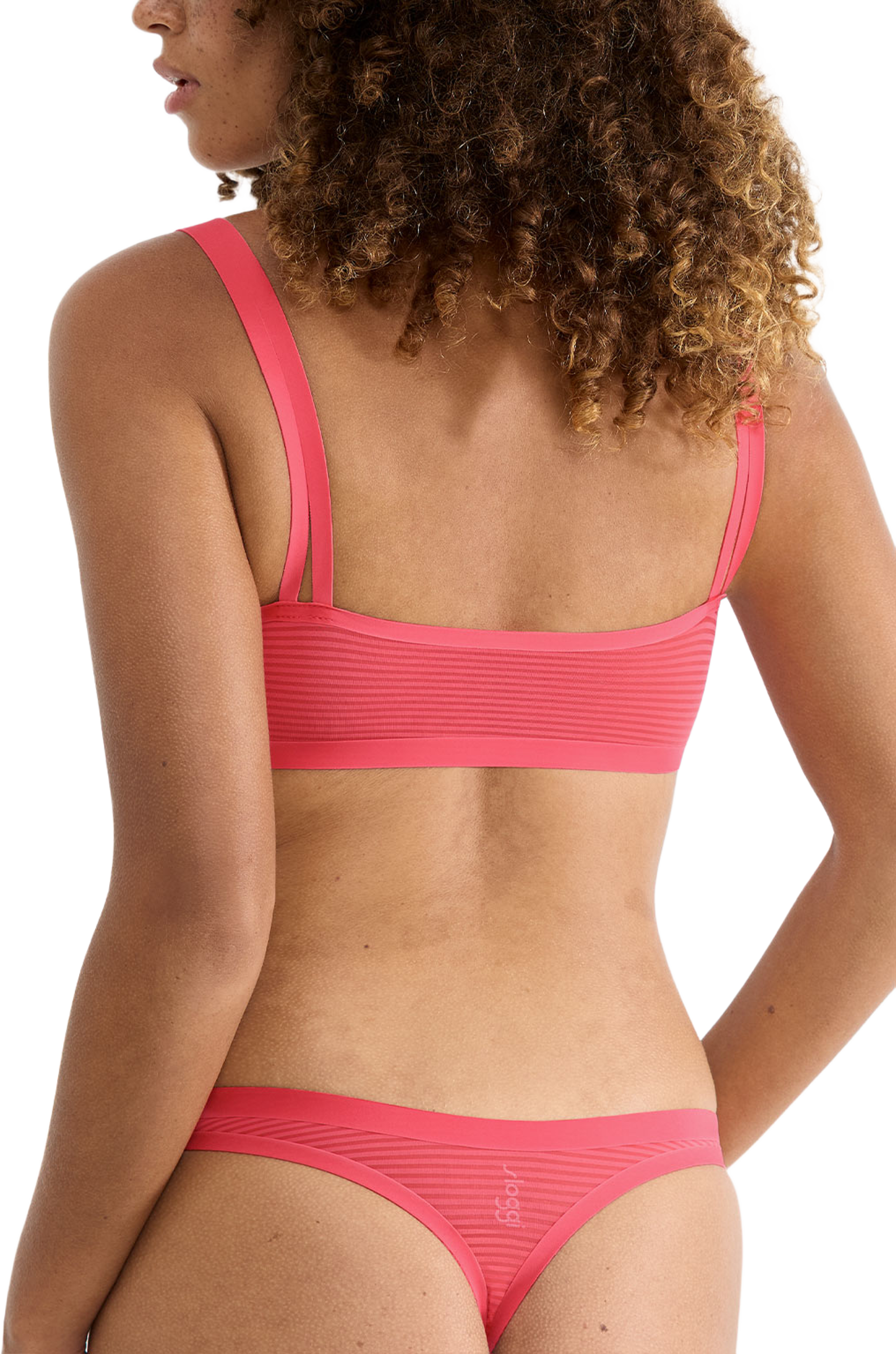 ZERO Feel Air Bralette, från Sloggi, i färgen Flamingo. Klicka för att öppna bilden i stort format