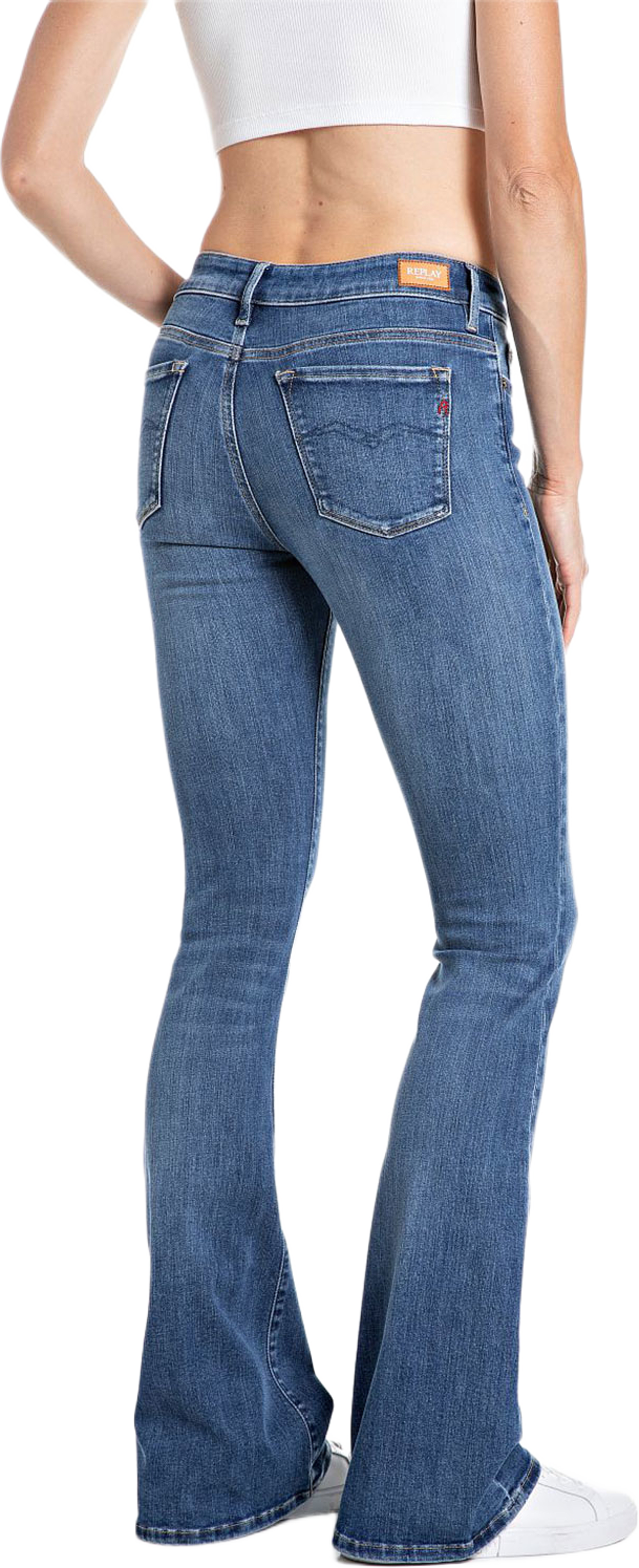 Joella Flared Bootcut Jeans, från Replay, i färgen Medium Blue. Klicka för att öppna bilden i stort format