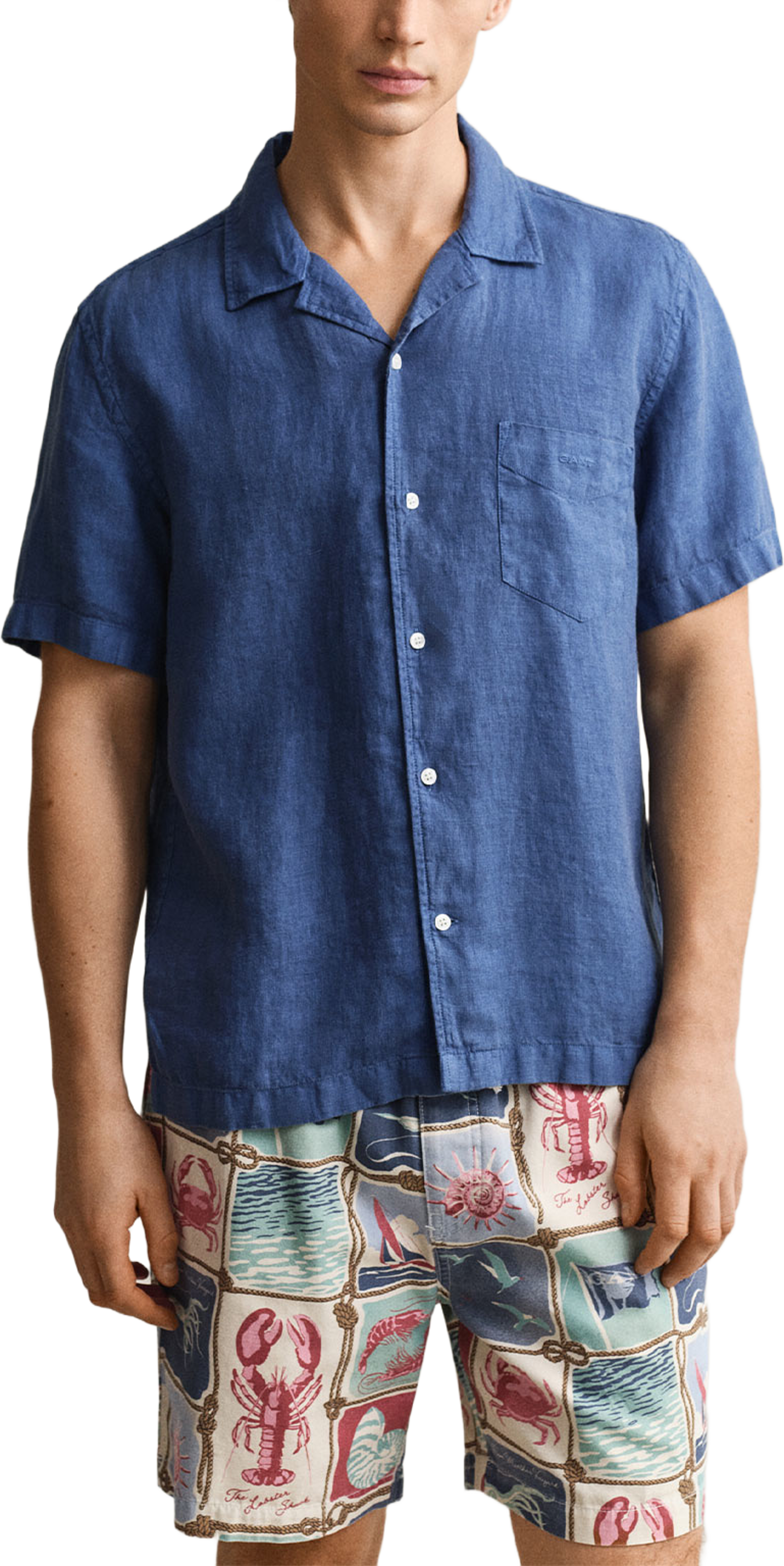 Short Sleeve Linen Shirt, från GANT, i färgen Vintage Blue. Klicka för att öppna bilden i stort format