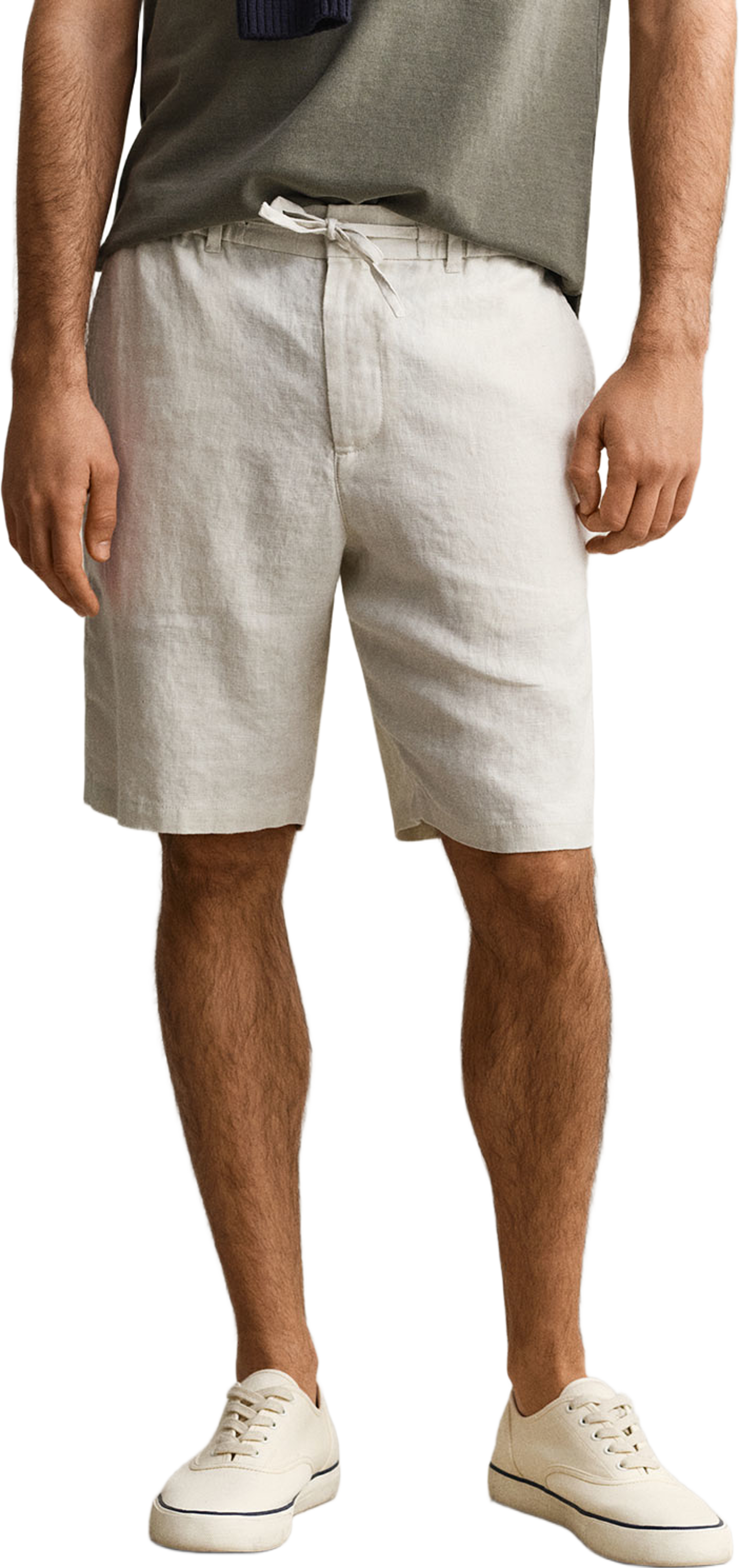 Linen Shorts, från GANT, i färgen Sand. Klicka för att öppna bilden i stort format