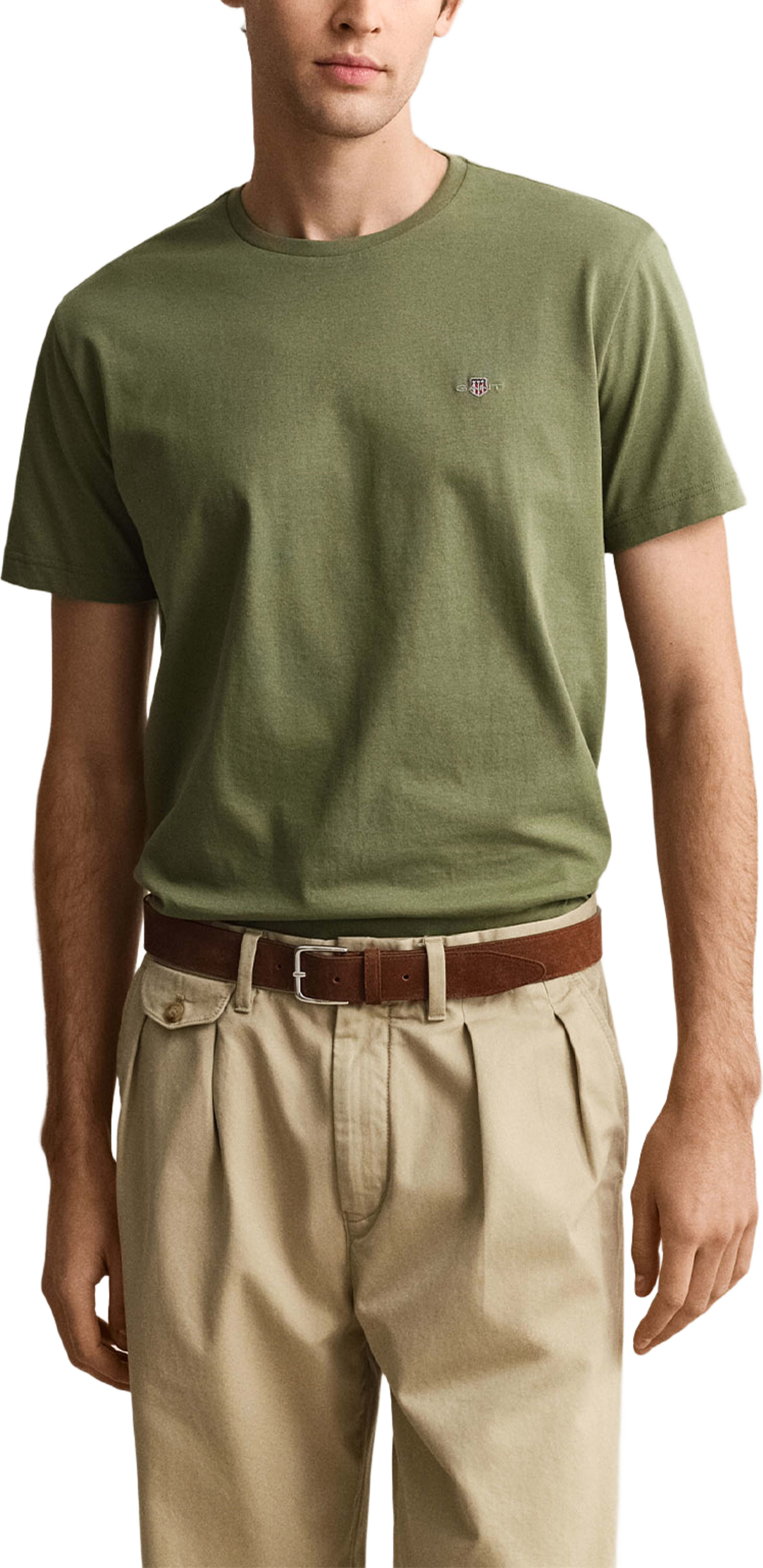 Regular Fit Shield T-Shirt, från GANT, i färgen Dry Herb Green. Klicka för att öppna bilden i stort format