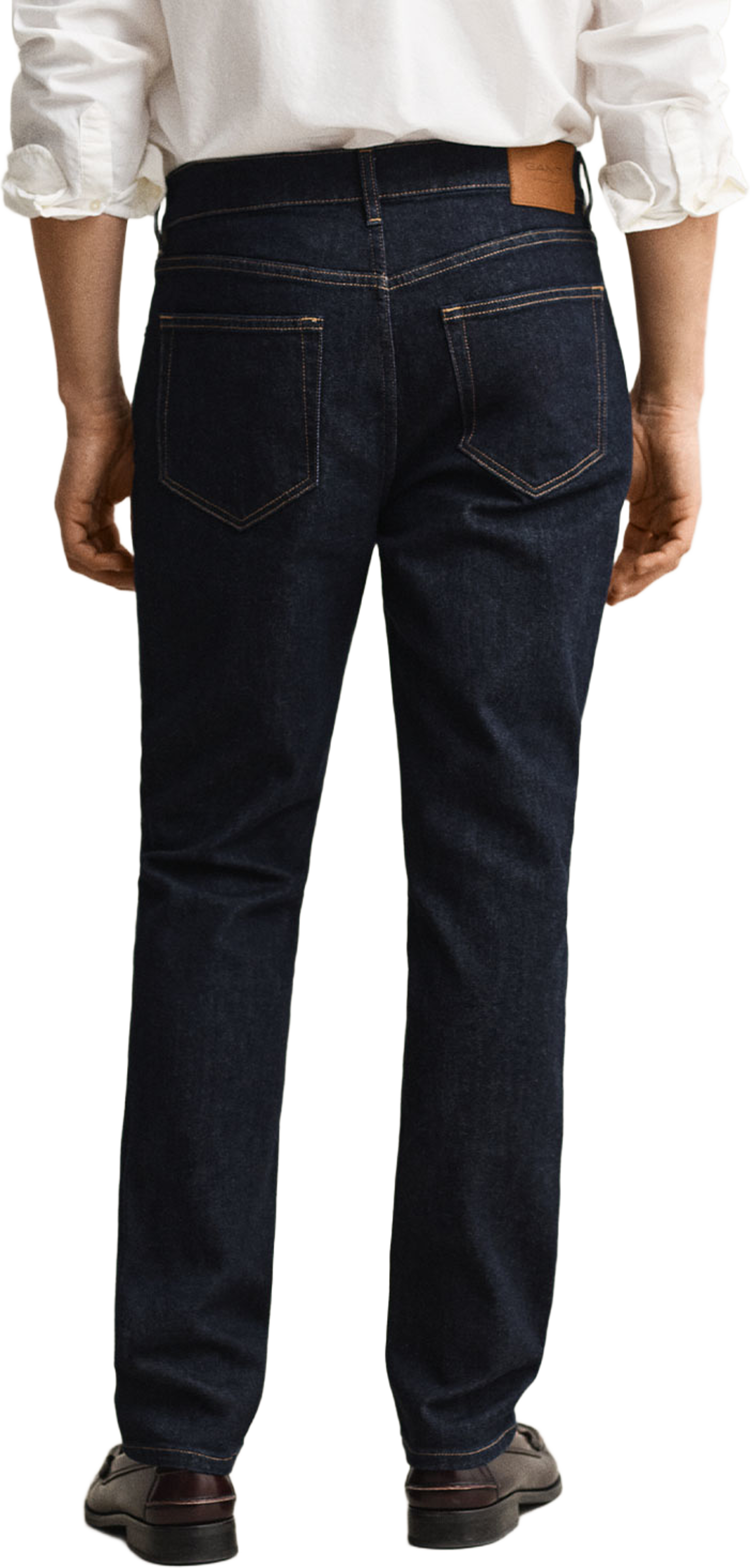 Slim Fit Clean Wash Jeans, från GANT, i färgen Dark Blue. Klicka för att öppna bilden i stort format