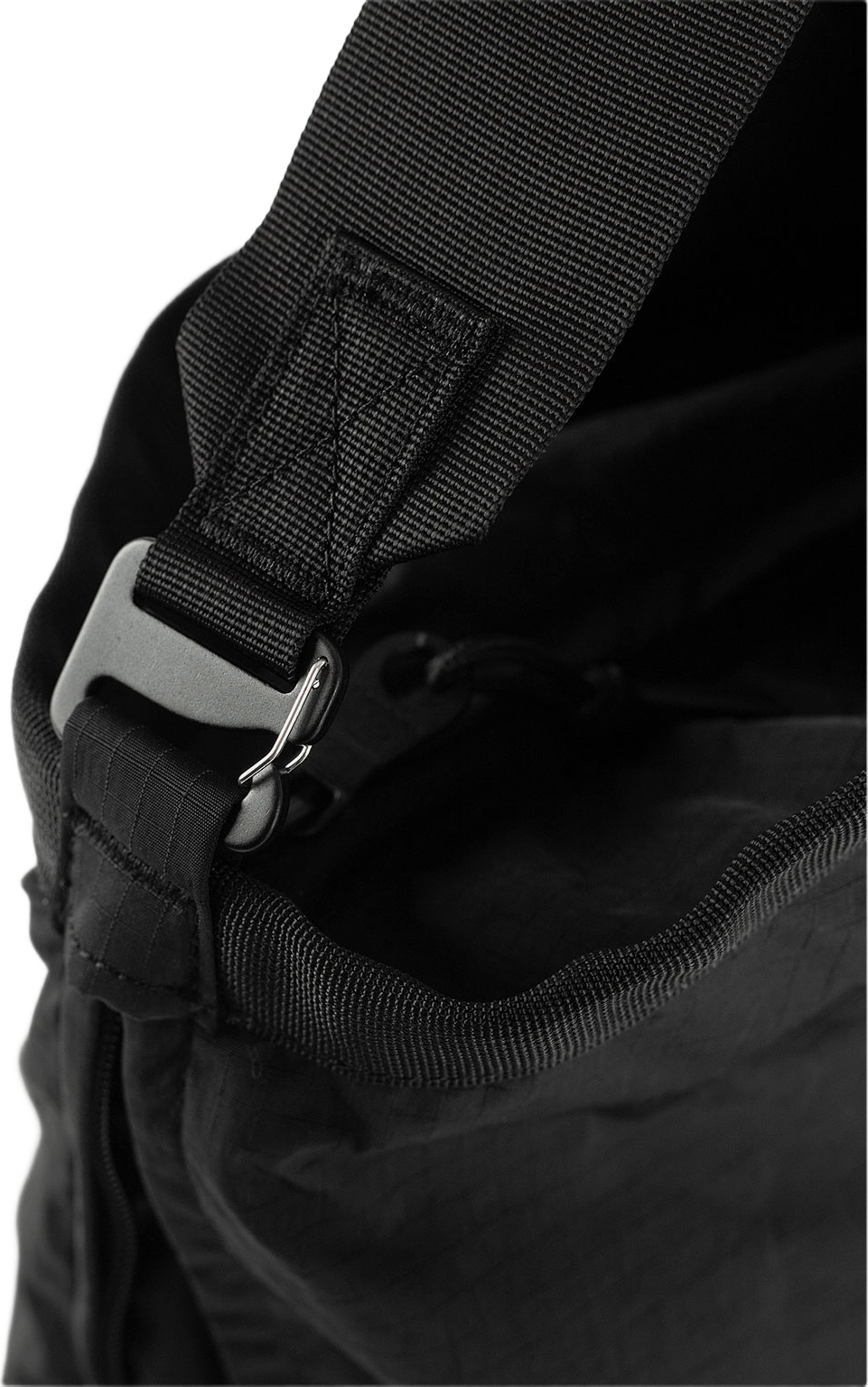 Sandqvist Tote GRID, från Sandqvist, i färgen Black. Klicka för att öppna bilden i stort format