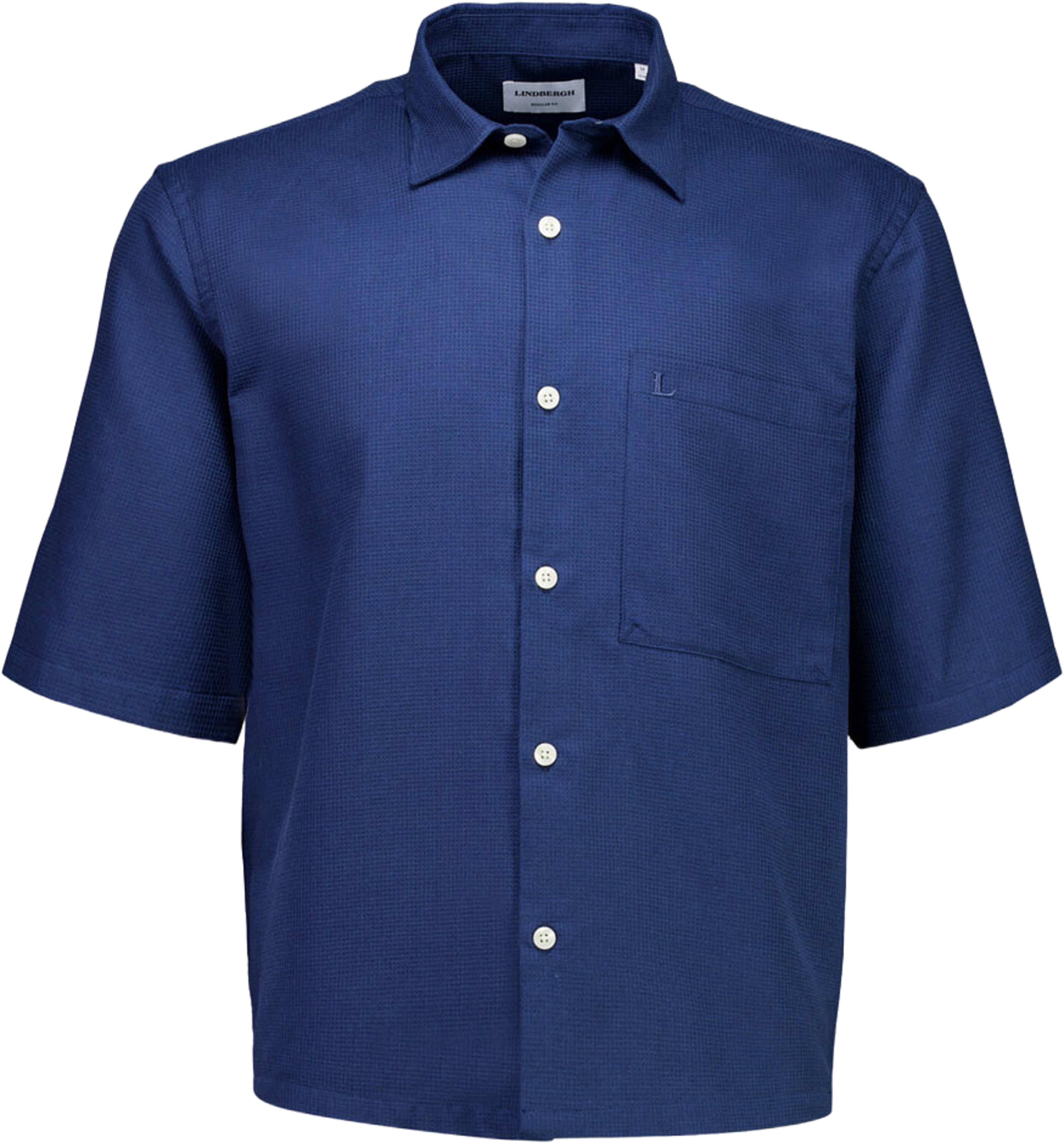 Solid dobby cotton Shirt S/S, från Lindbergh, i färgen Faded Blue. Klicka för att öppna bilden i stort format
