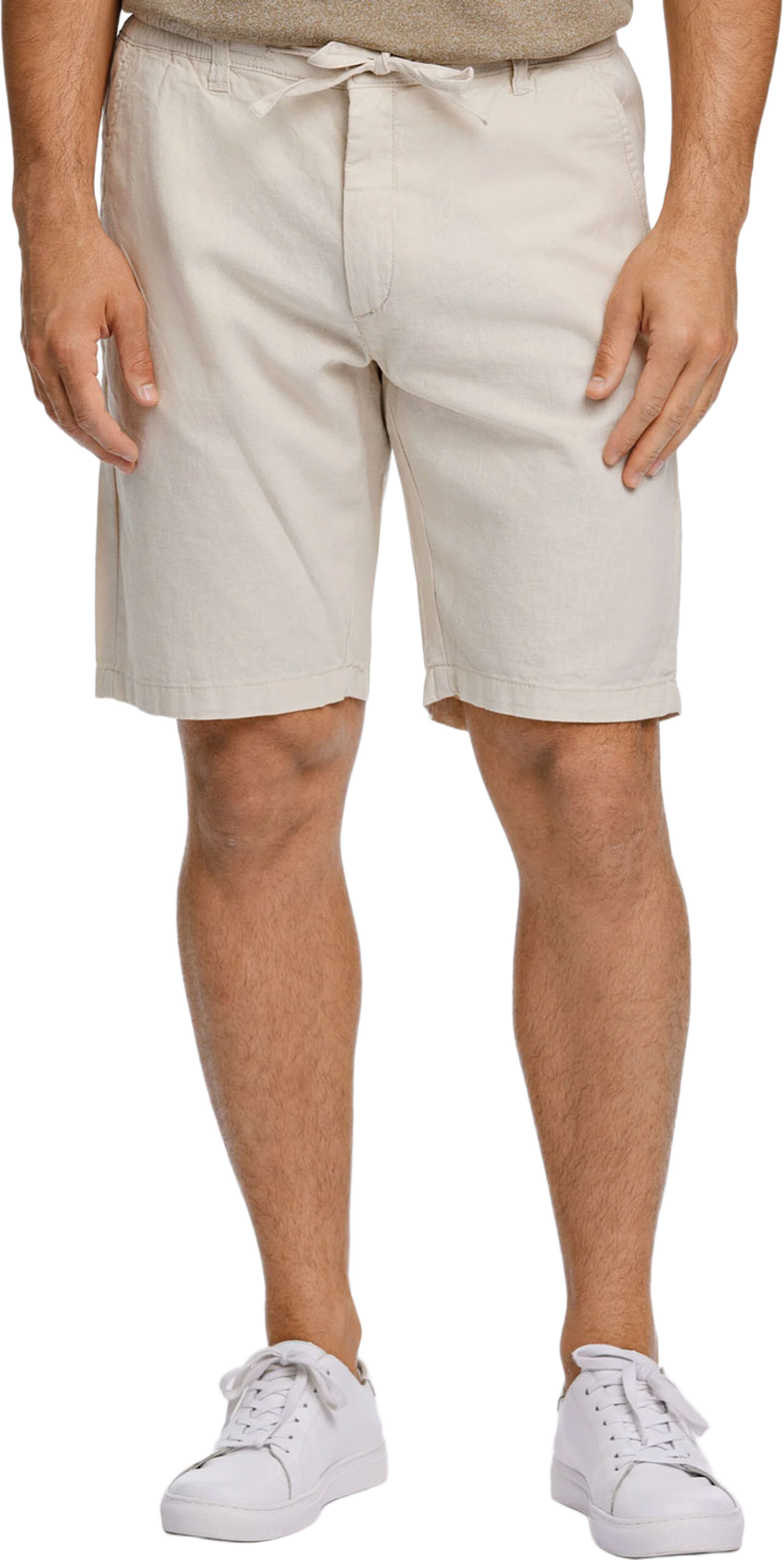 Linen Shorts, från Lindbergh, i färgen Lt Sand. Klicka för att öppna bilden i stort format