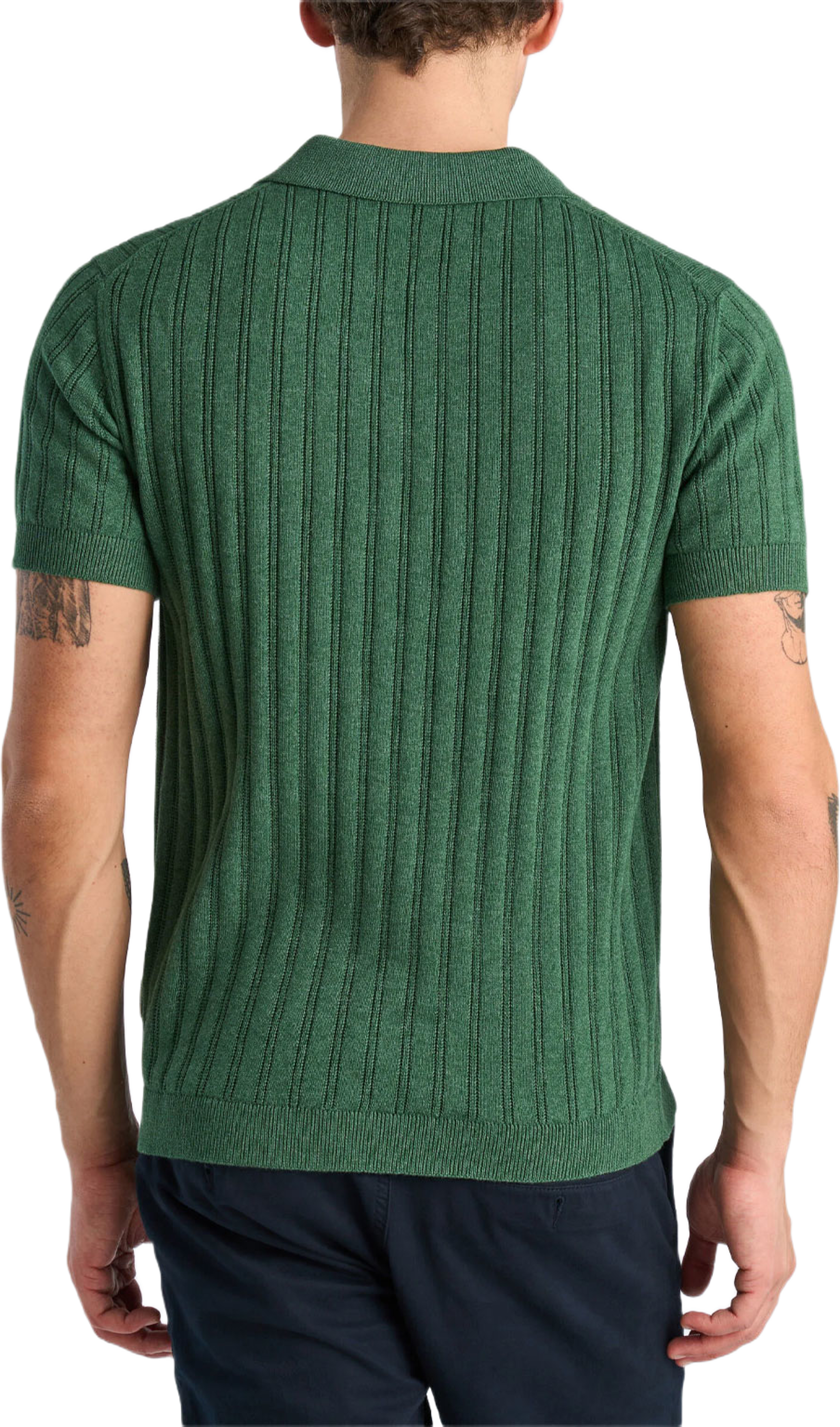 Knitted S/S v-neck Polo, från Lindbergh, i färgen Green Mel. Klicka för att öppna bilden i stort format