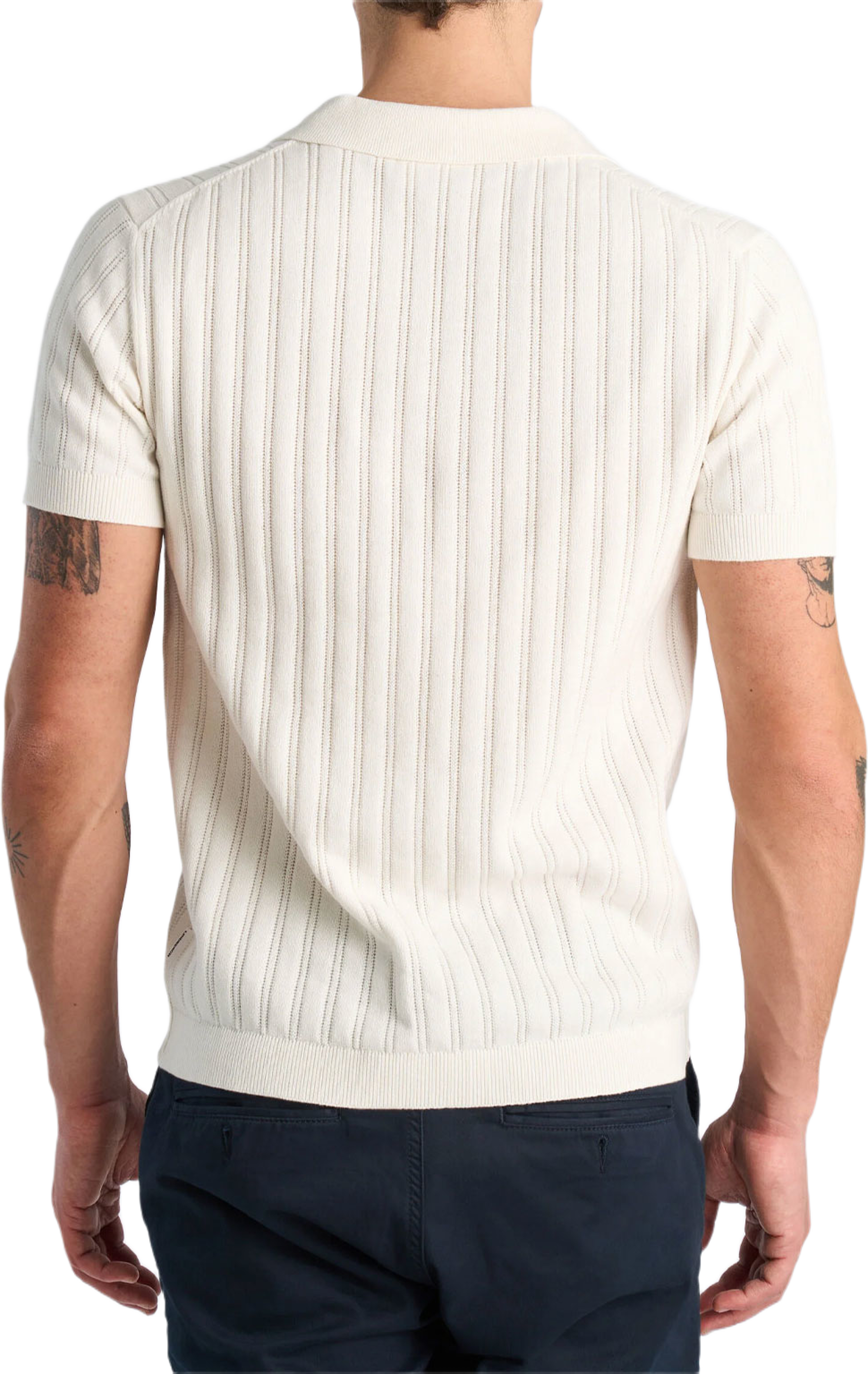 Knitted S/S v-neck Polo, från Lindbergh, i färgen Off White. Klicka för att öppna bilden i stort format