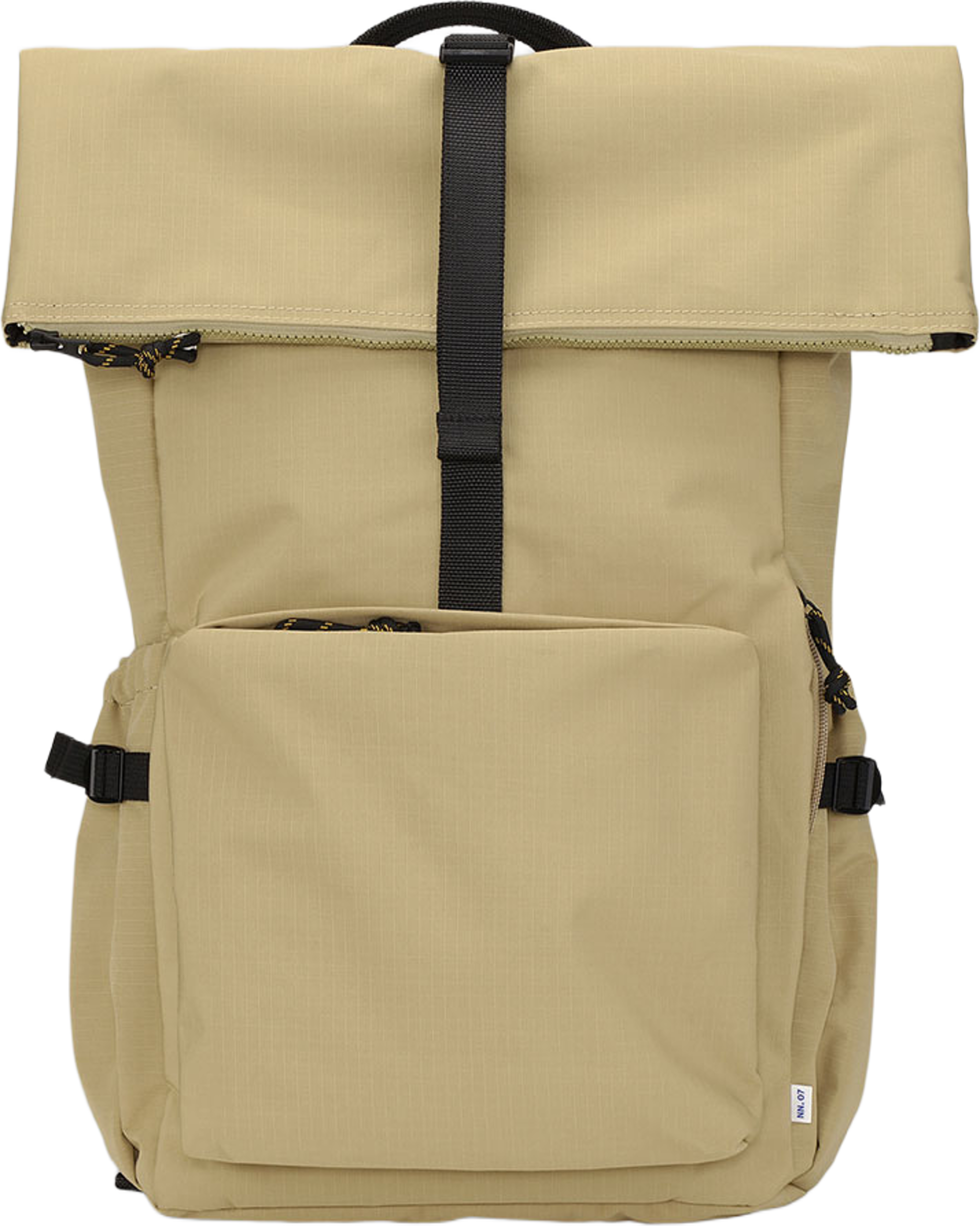 Roll Top Backpack 9019, från NN07, i färgen Desert Khaki. Klicka för att öppna bilden i stort format