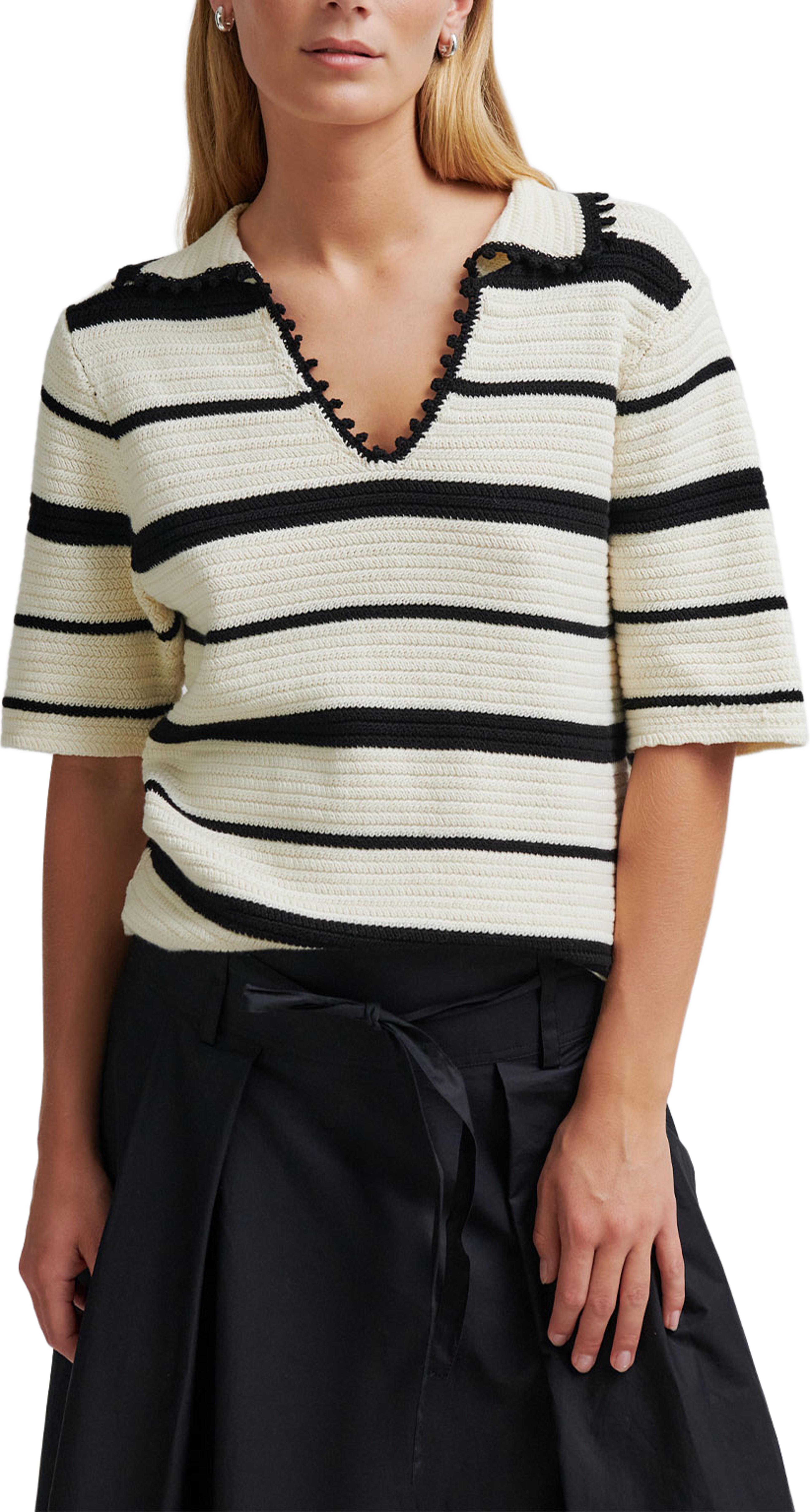 Susi Knit Collar, från Second Female, i färgen Eggnog. Klicka för att öppna bilden i stort format