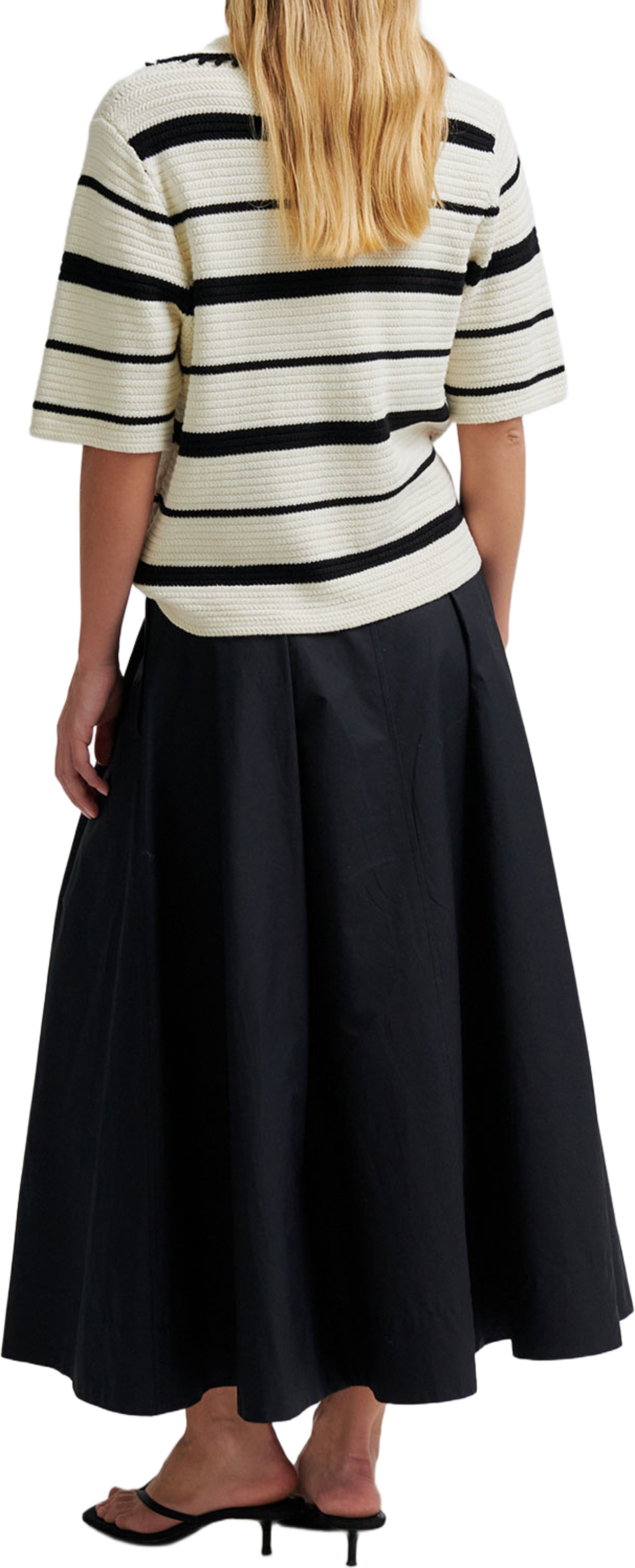 Susi Knit Collar, från Second Female, i färgen Eggnog. Klicka för att öppna bilden i stort format