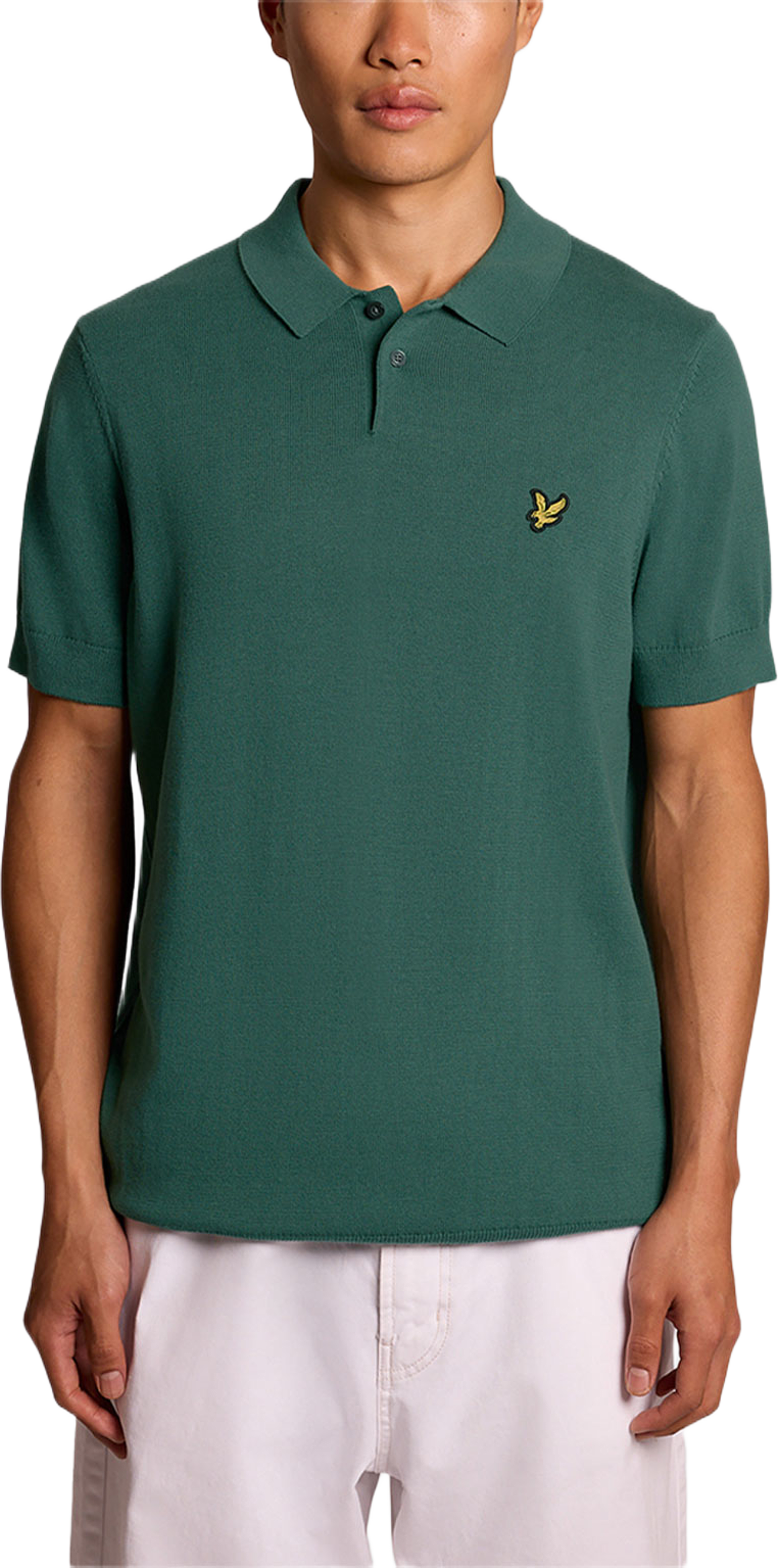 Cotton Short Sleeve Knitted Polo, från Lyle & Scott, i färgen Everglade. Klicka för att öppna bilden i stort format