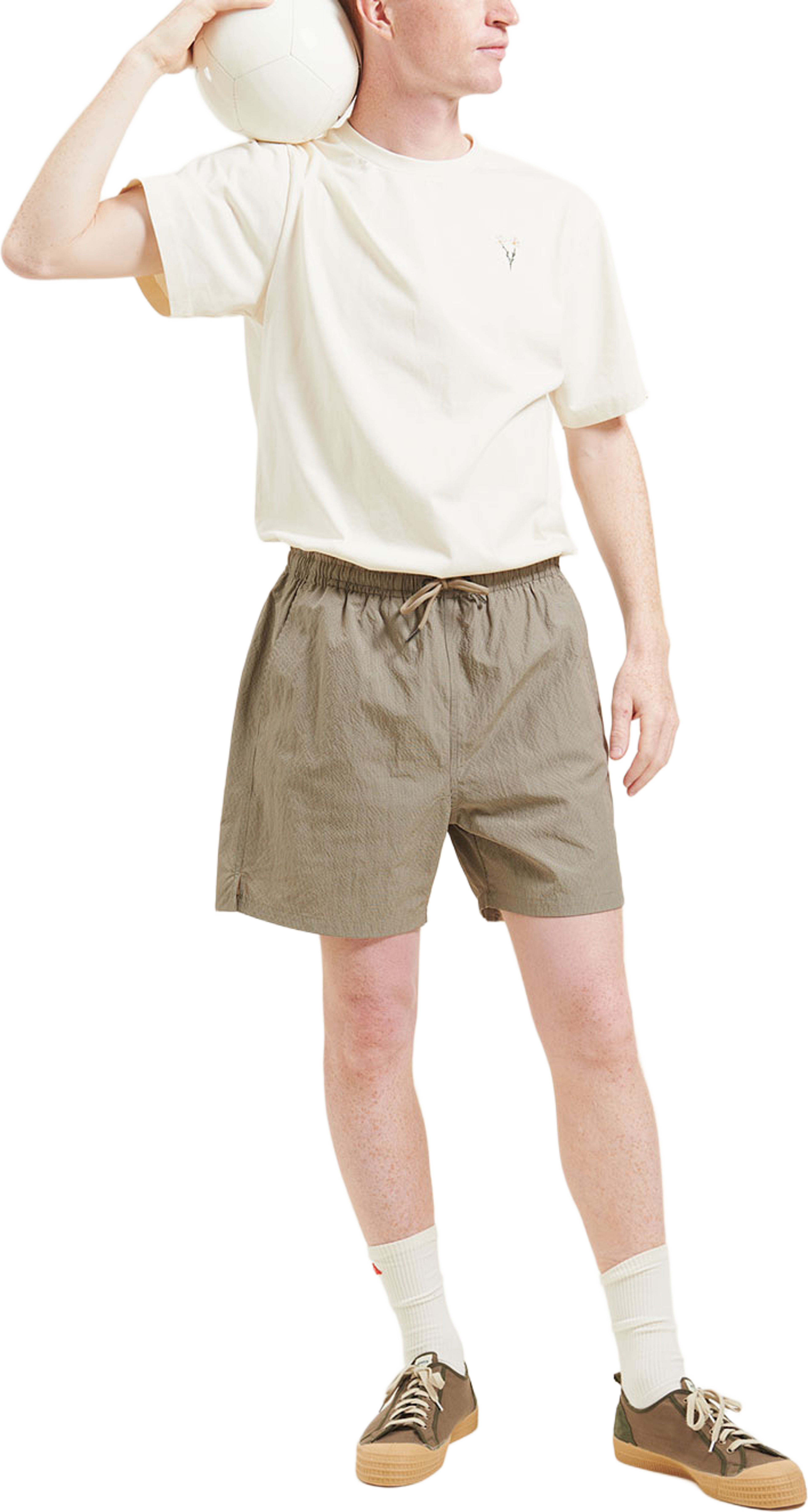 POSY T-SHIRT, från Forét, i färgen Cloud. Klicka för att öppna bilden i stort format