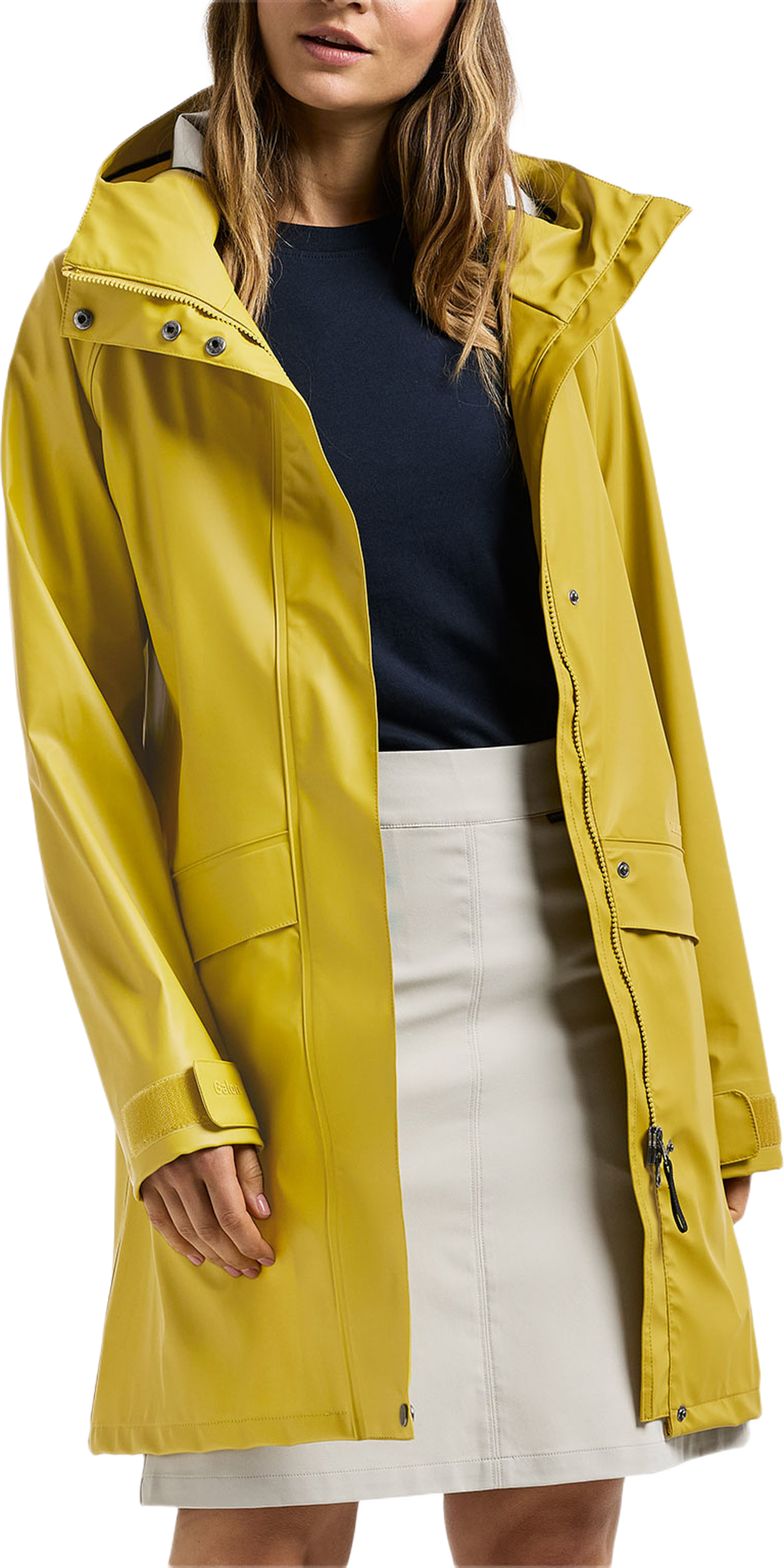 Elly Parka, från Didriksons, i färgen Yellow Pollen. Klicka för att öppna bilden i stort format