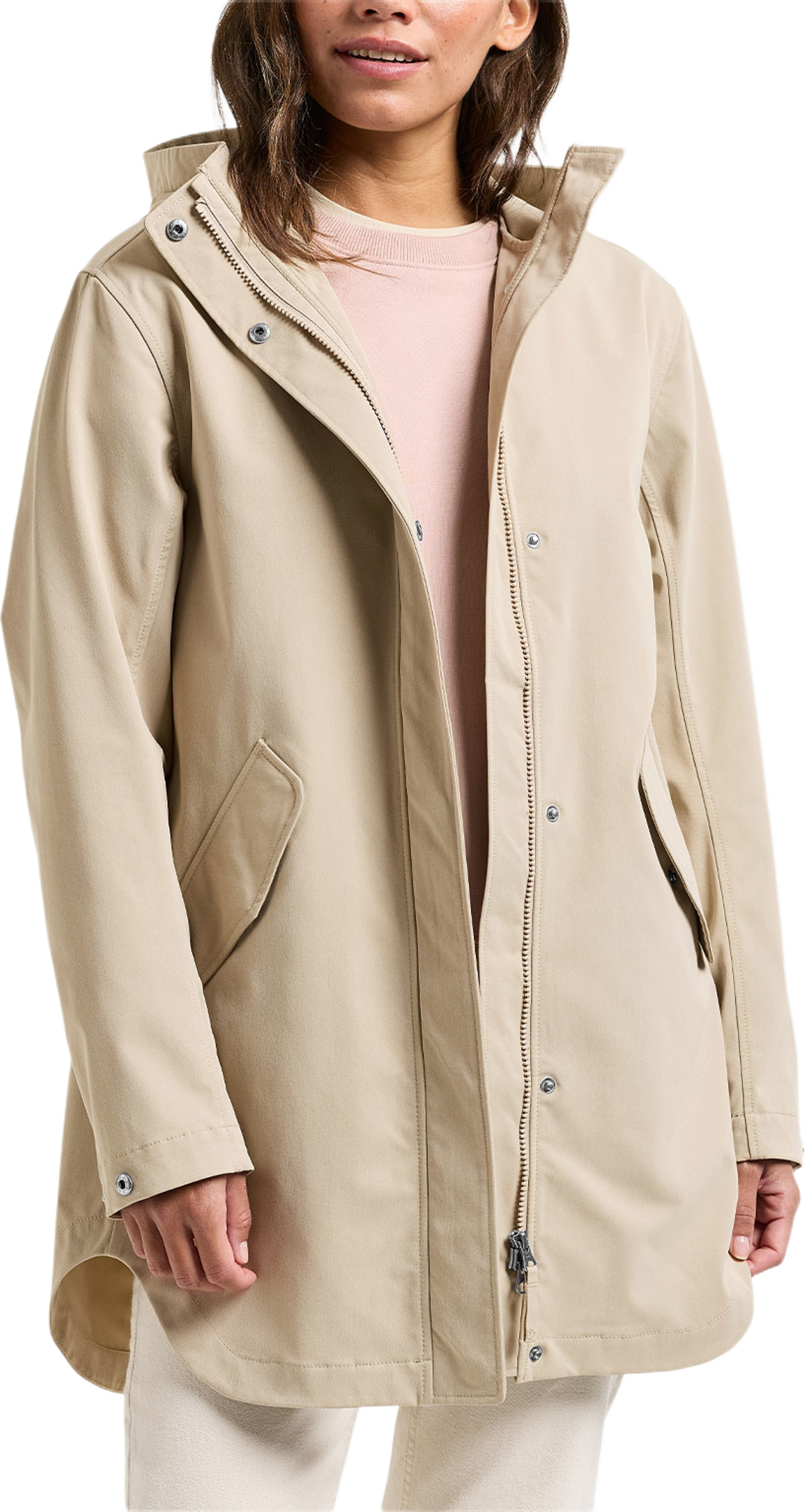 Naomi Parka, från Didriksons, i färgen Clay Beige. Klicka för att öppna bilden i stort format