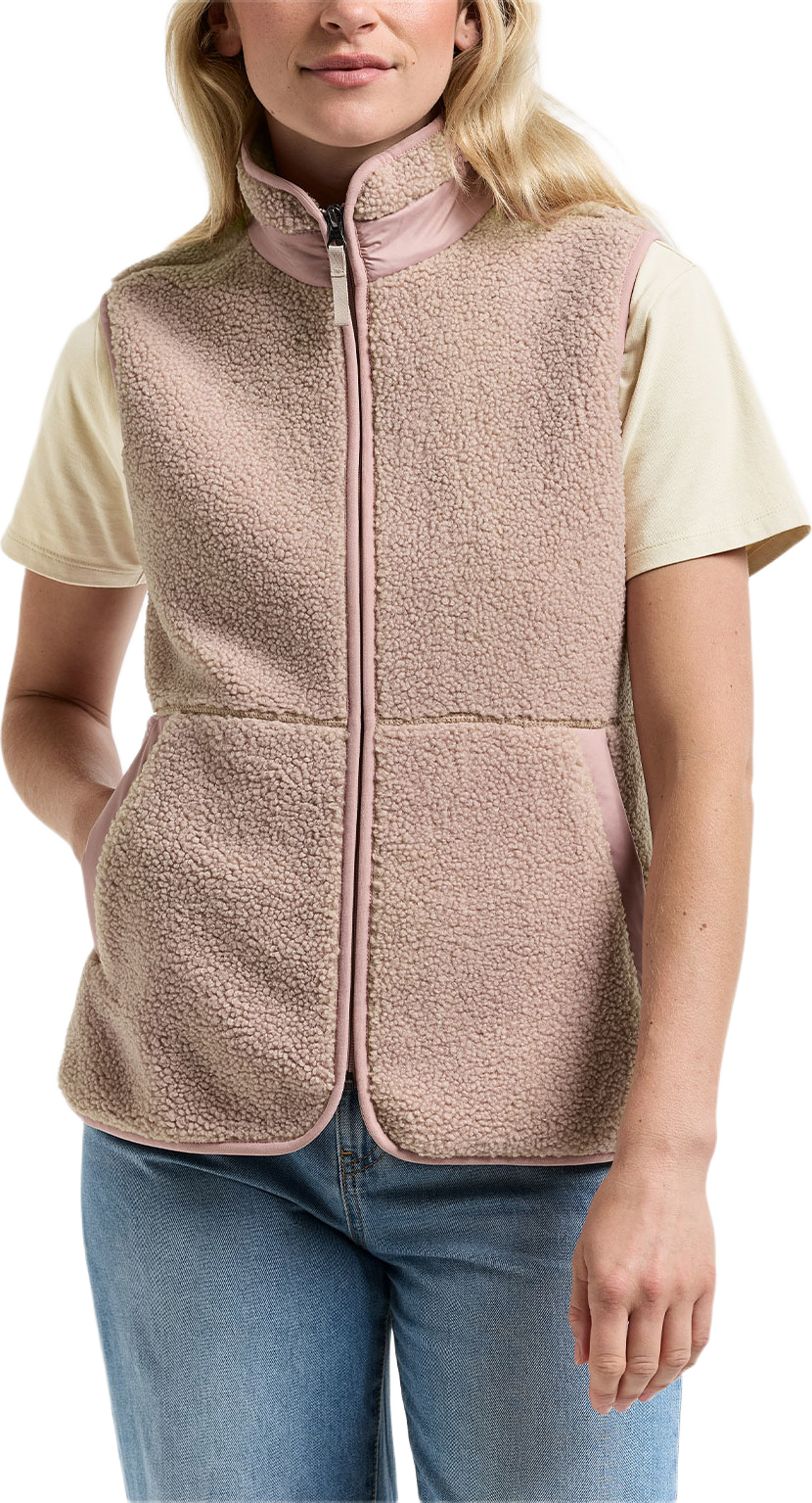 Siv Vest, från Didriksons, i färgen Vintage Pink. Klicka för att öppna bilden i stort format