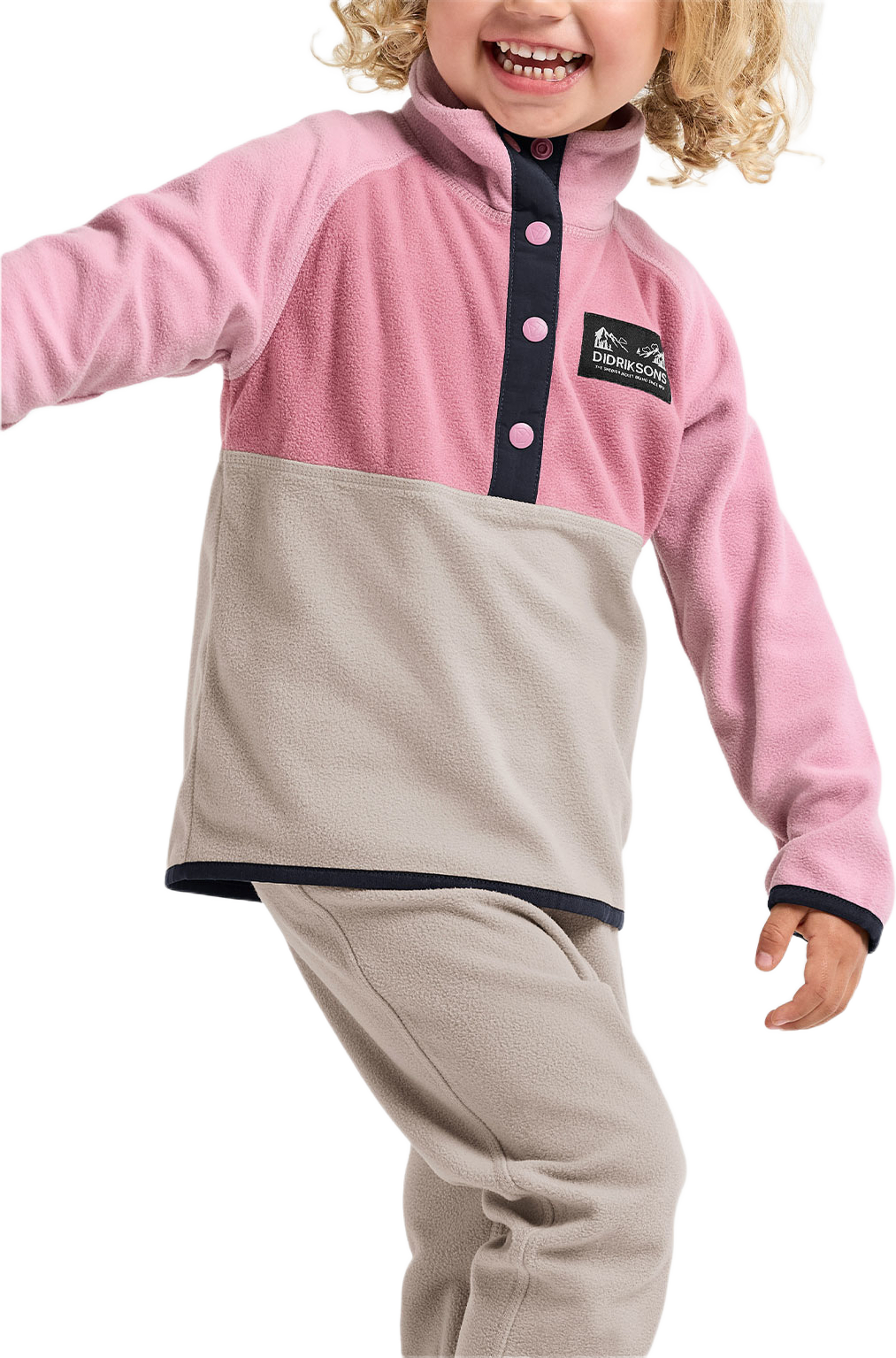 Monte Half button, från Didriksons, i färgen Heather Pink. Klicka för att öppna bilden i stort format