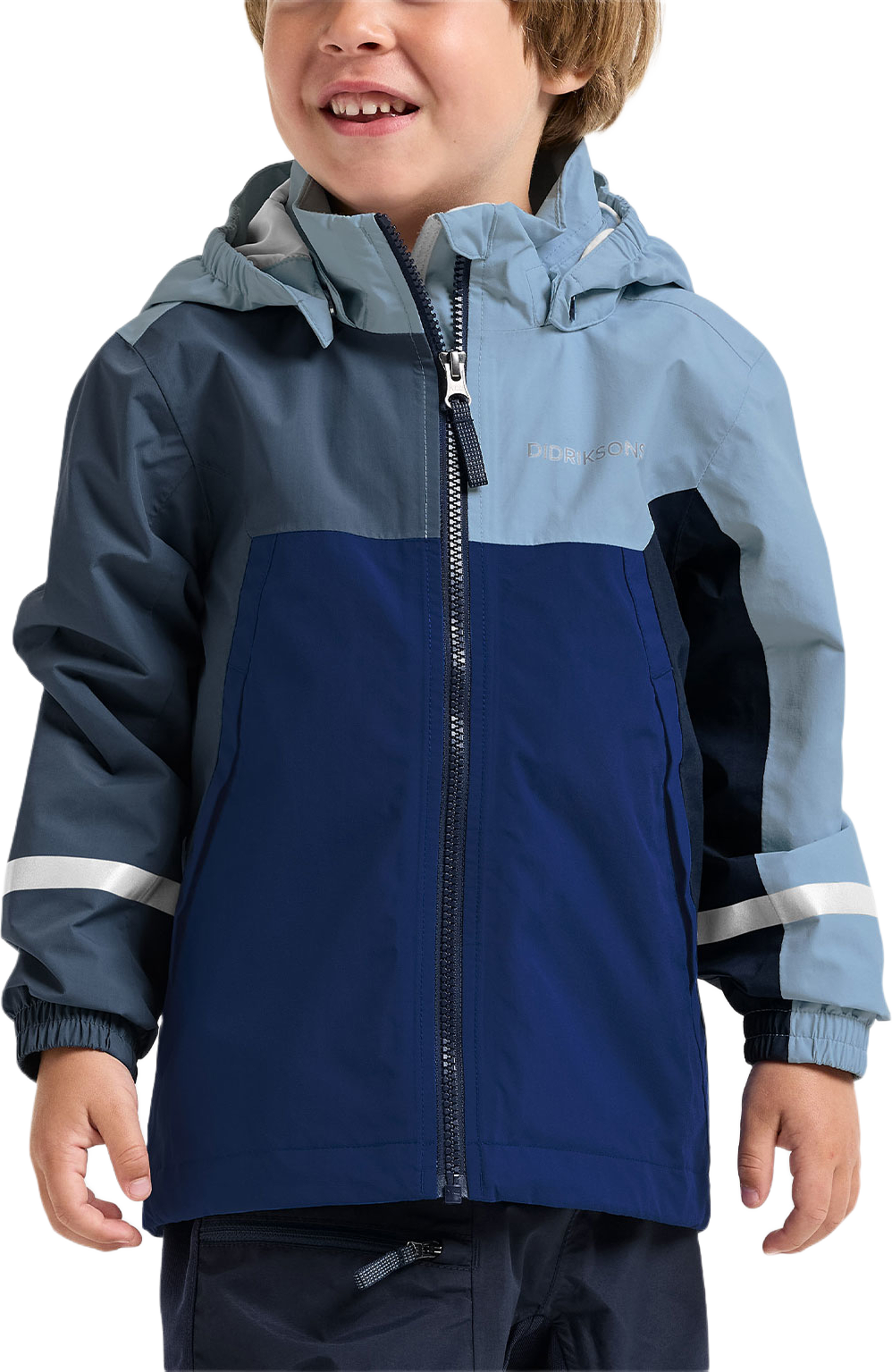 Pilvi Jacket, från Didriksons, i färgen Blue Fog. Klicka för att öppna bilden i stort format