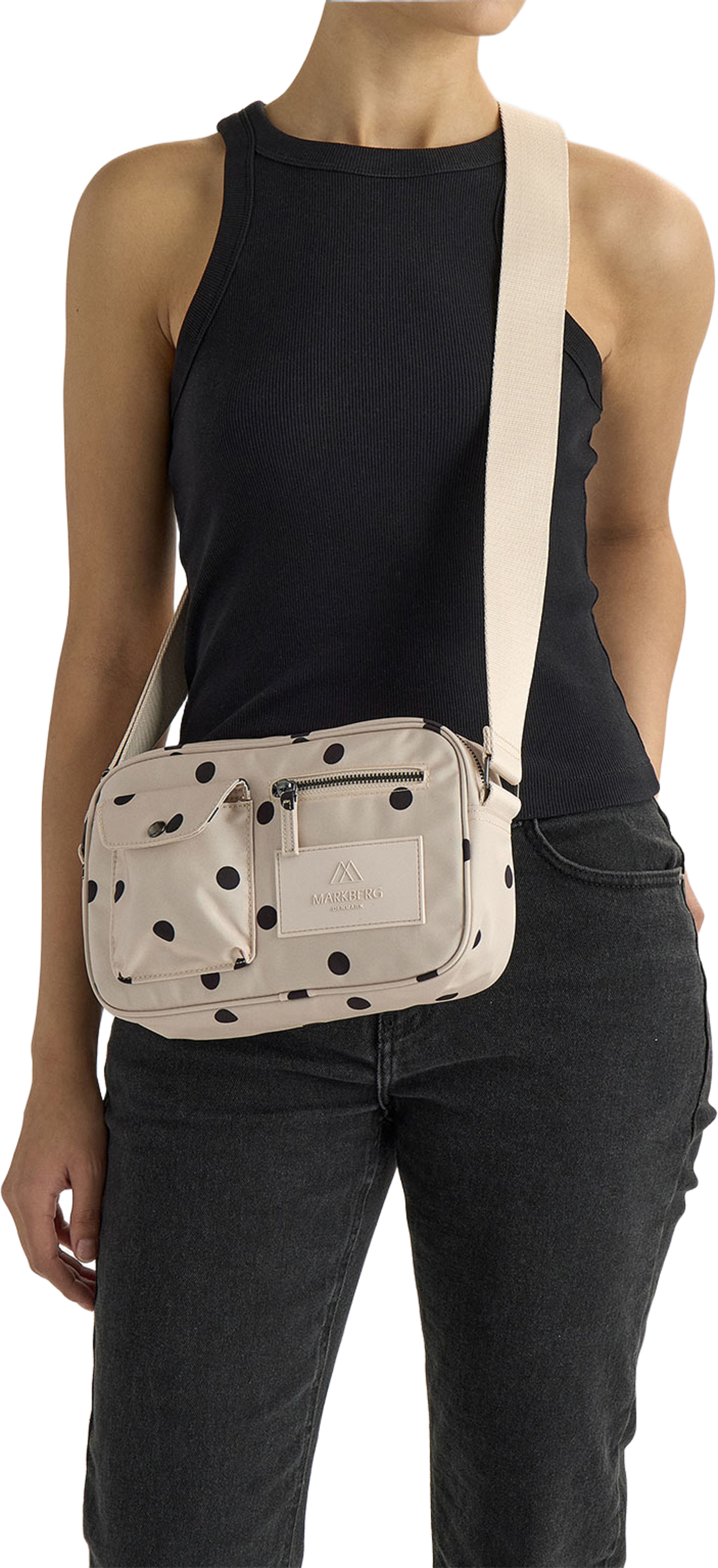 DarlaMBG Monochrome Bag, från Markberg, i färgen Polka Dot, Creme. Klicka för att öppna bilden i stort format