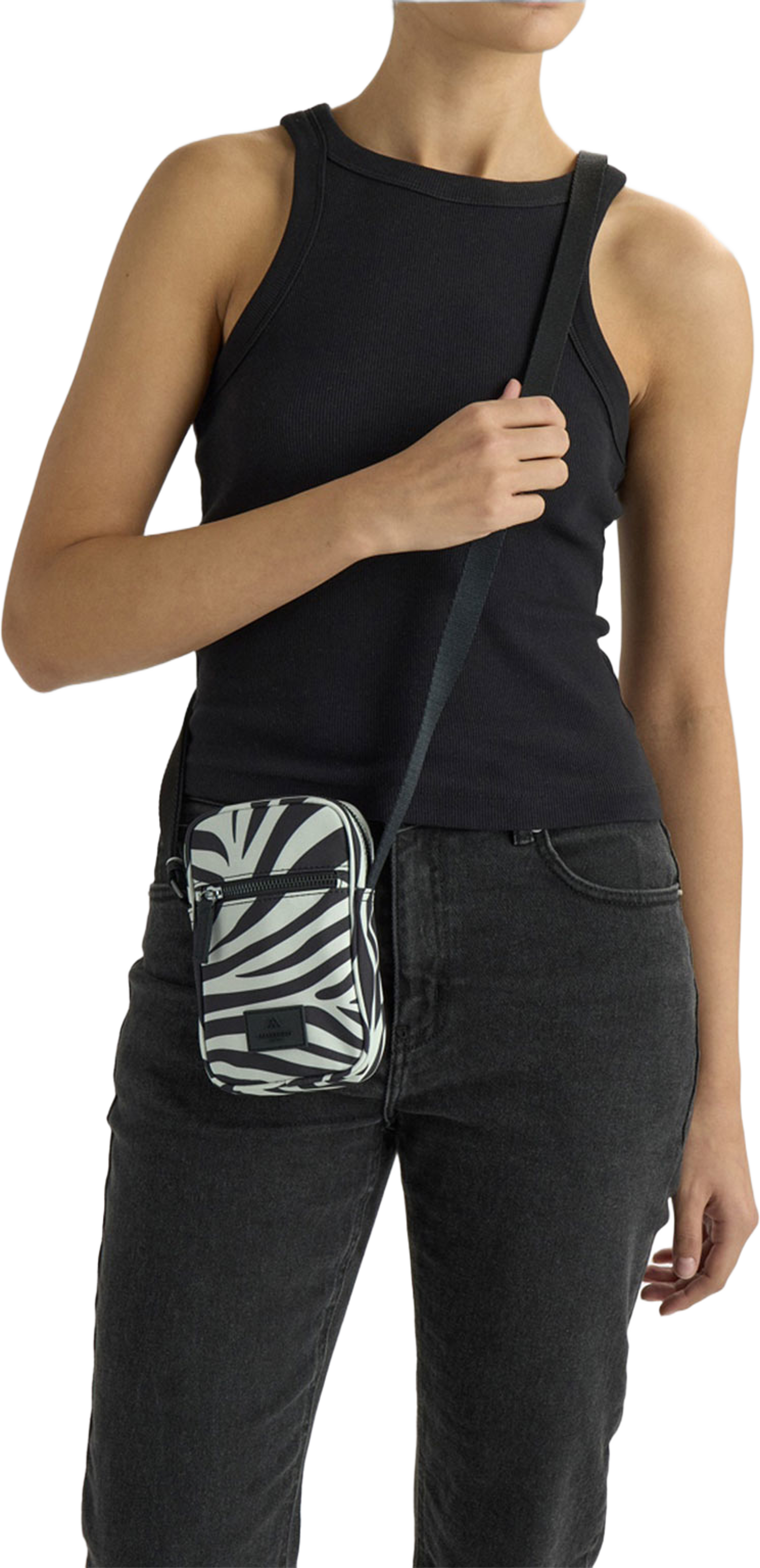 StateMBG Mini Cross Bag, från Markberg, i färgen Zebra. Klicka för att öppna bilden i stort format