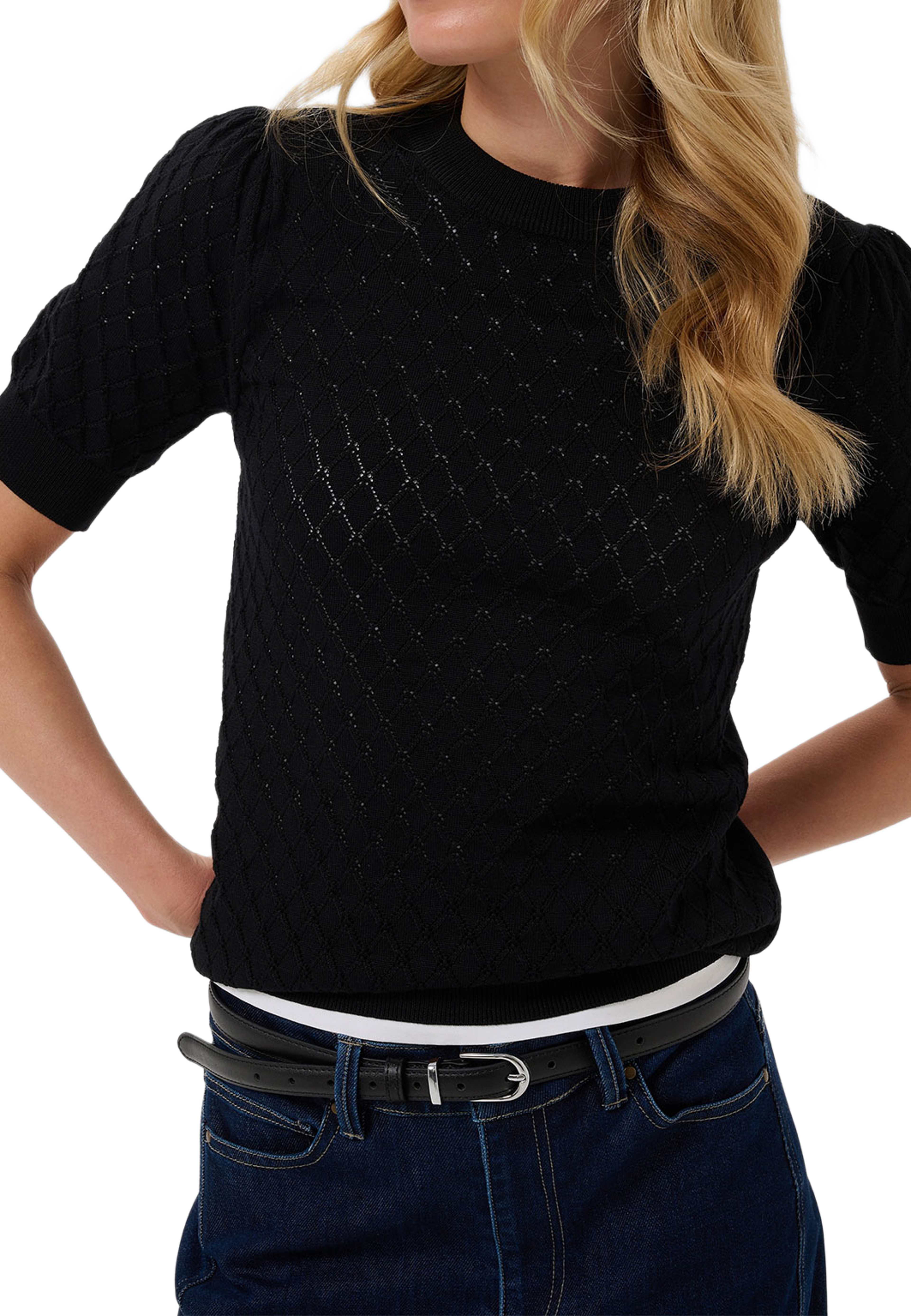 MilaSZ Needledrop SS Pullover, från Saint Tropez, i färgen Black. Klicka för att öppna bilden i stort format