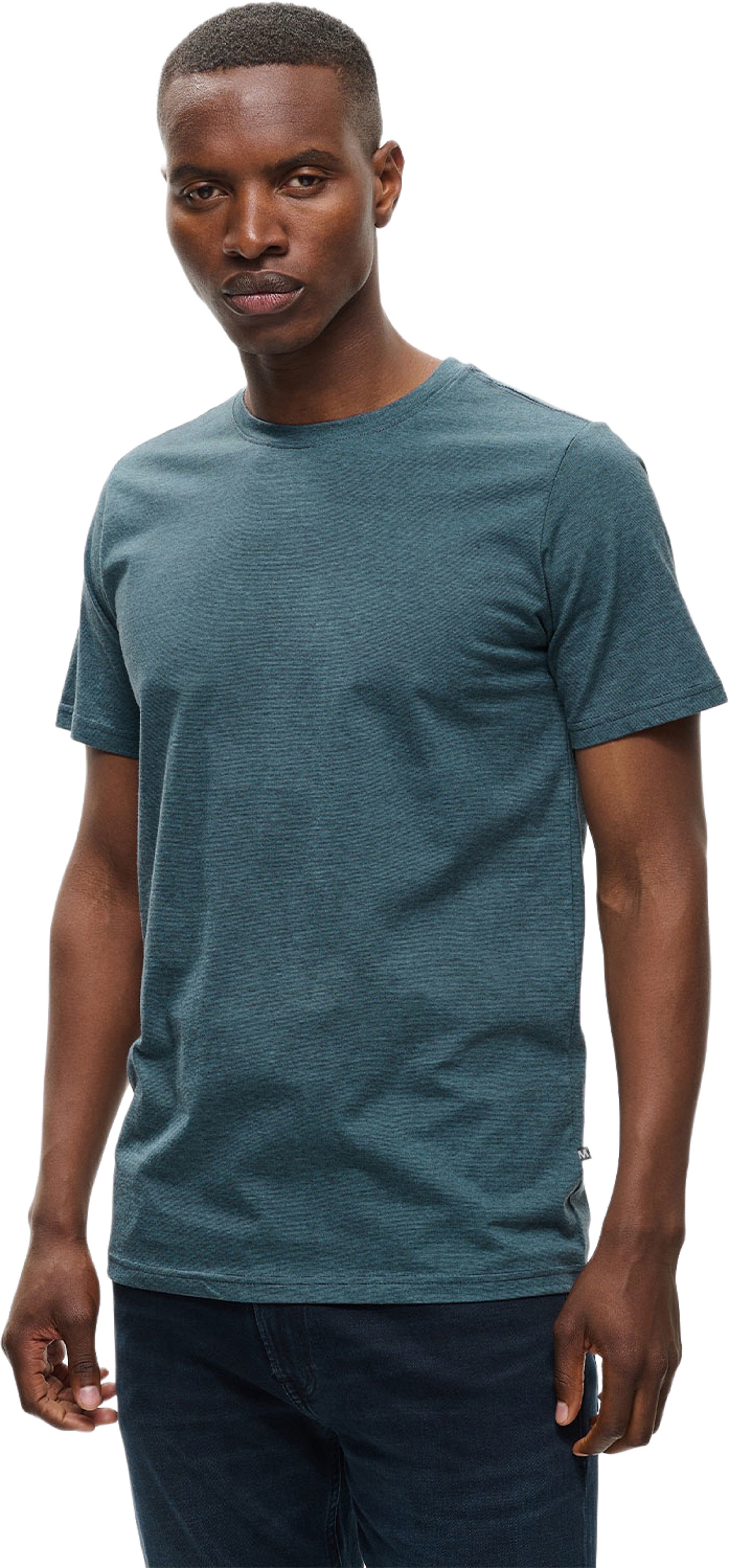 Jermane T-shirt, från Matinique, i färgen Blue Mirage. Klicka för att öppna bilden i stort format