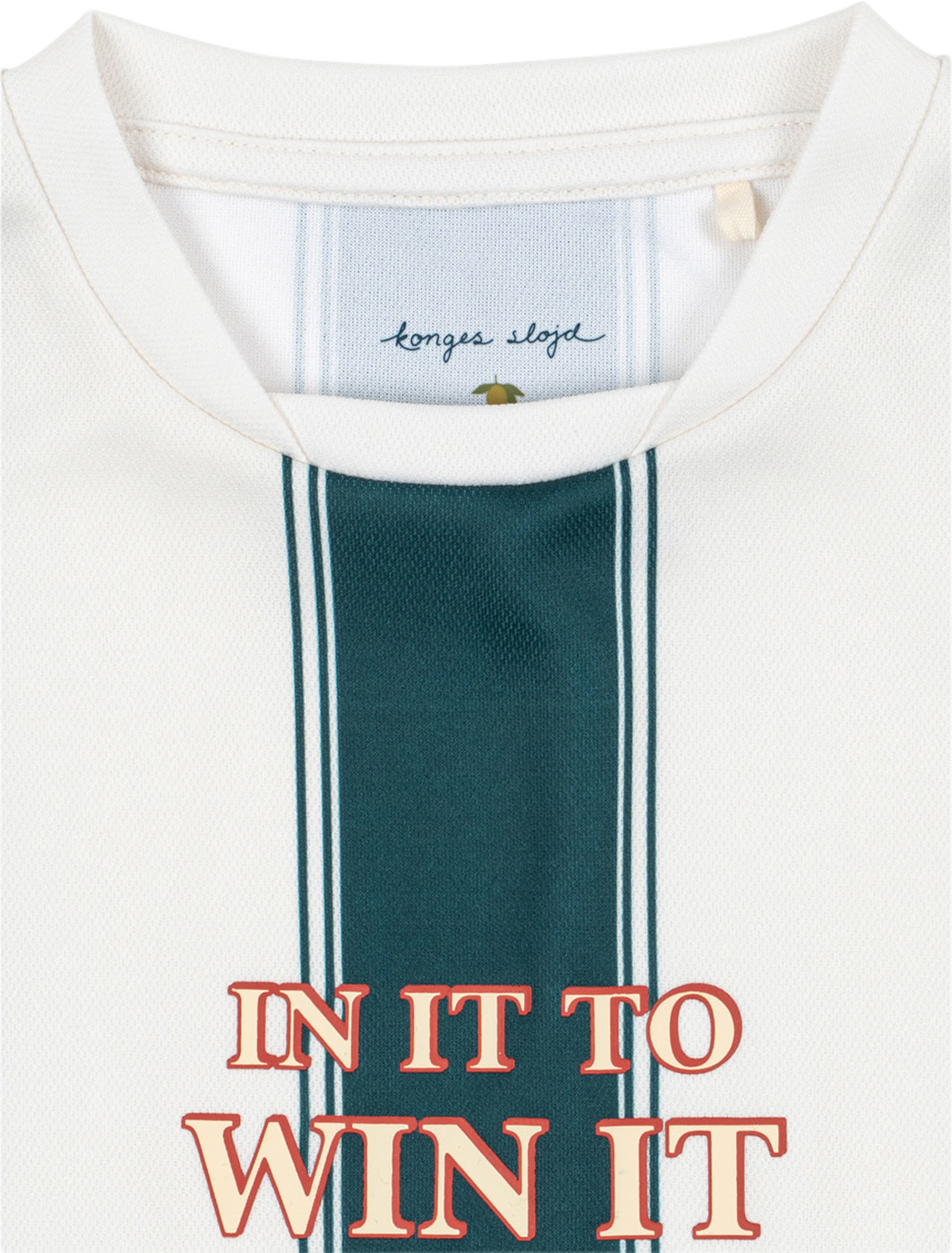 ACT TEE GRS, från Konges Sløjd, i färgen Class Stripe. Klicka för att öppna bilden i stort format