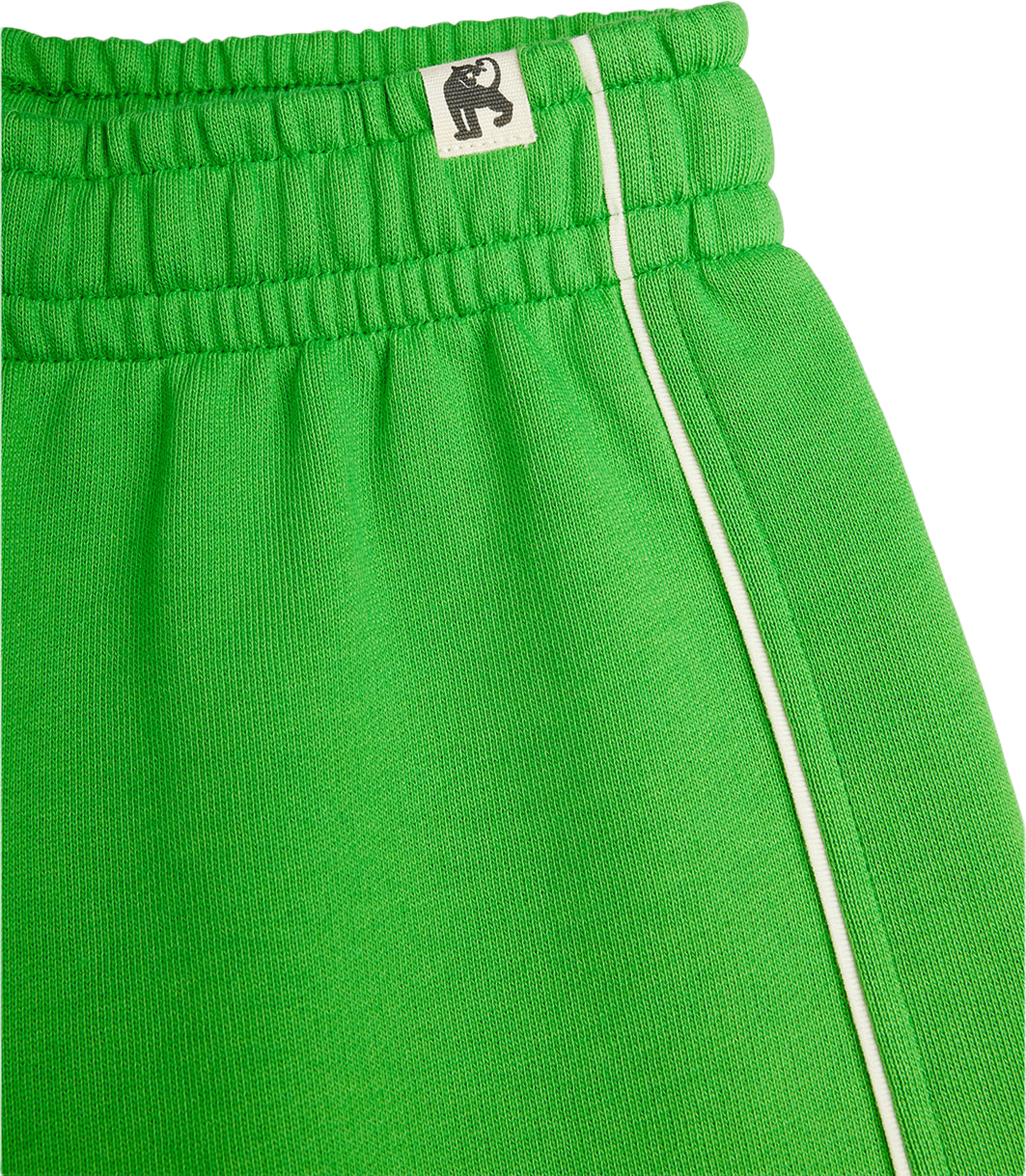 Plain Piping Sweatshorts, från Mini Rodini, i färgen Green. Klicka för att öppna bilden i stort format