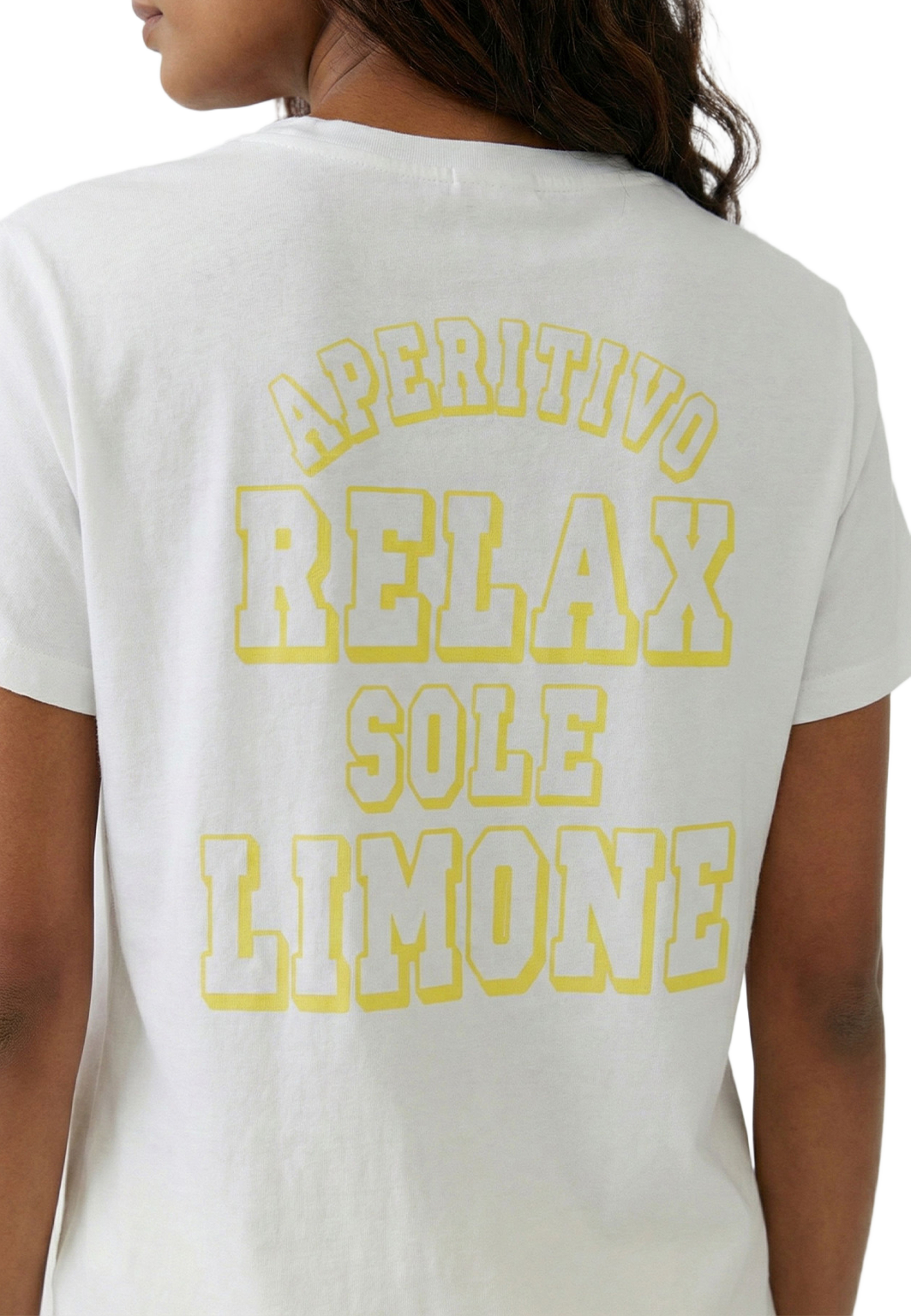 T-shirt, från Oui, i färgen Optic White. Klicka för att öppna bilden i stort format
