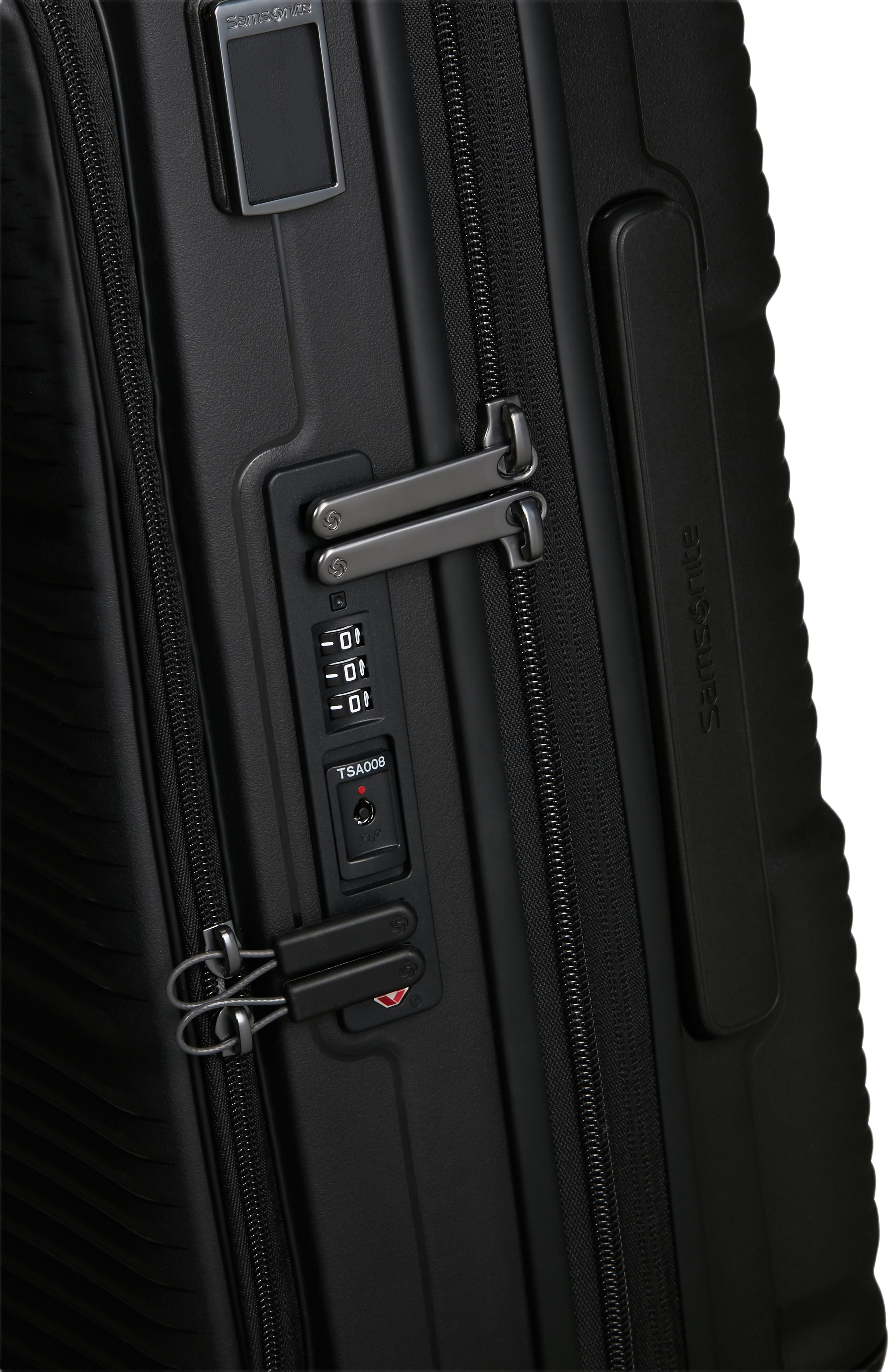 Paralux Kabinväska, från Samsonite, i färgen Black. Klicka för att öppna bilden i stort format