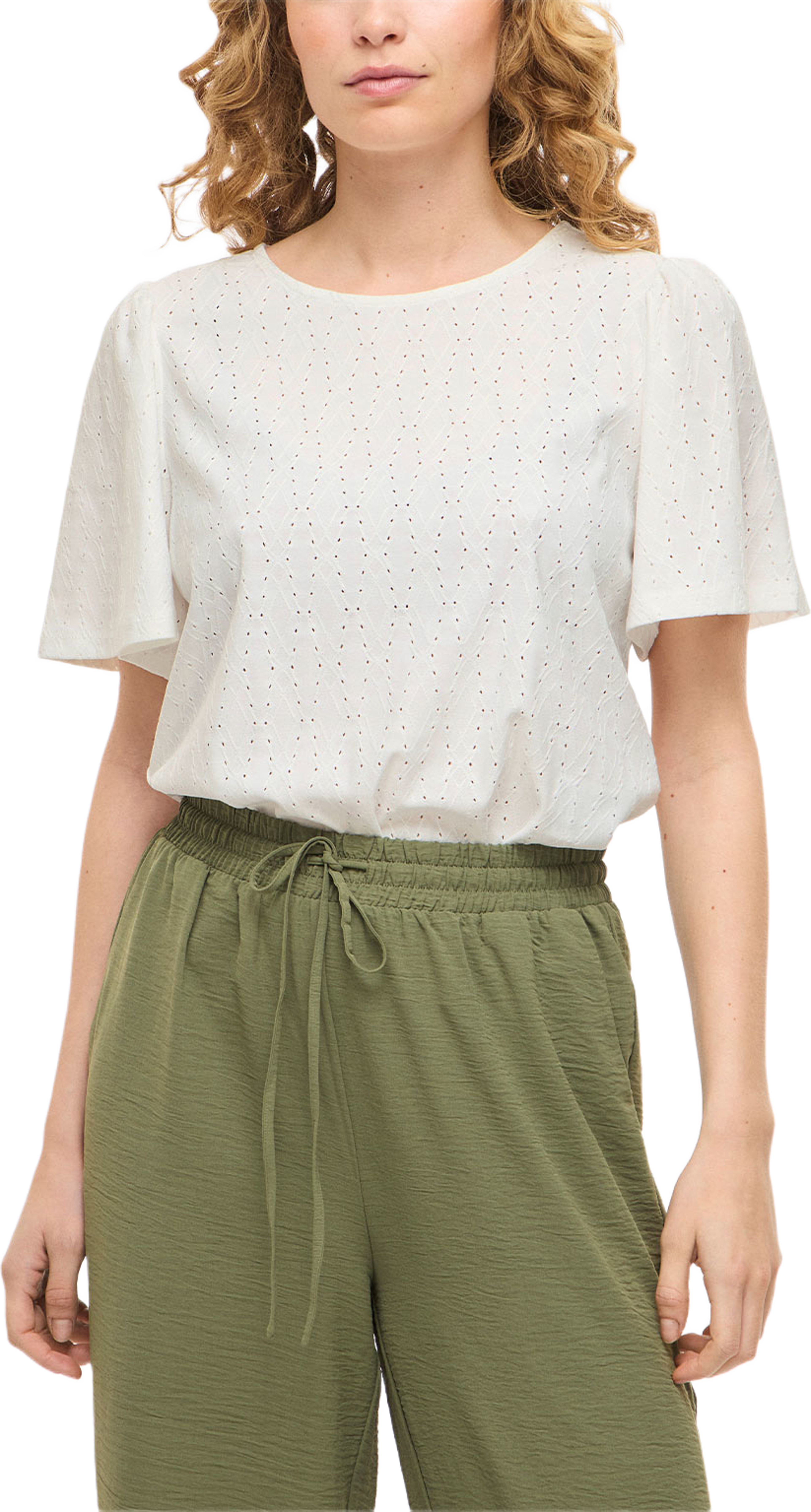 VIBELLI O-NECK S/S TOP, från Vila, i färgen Snow White. Klicka för att öppna bilden i stort format