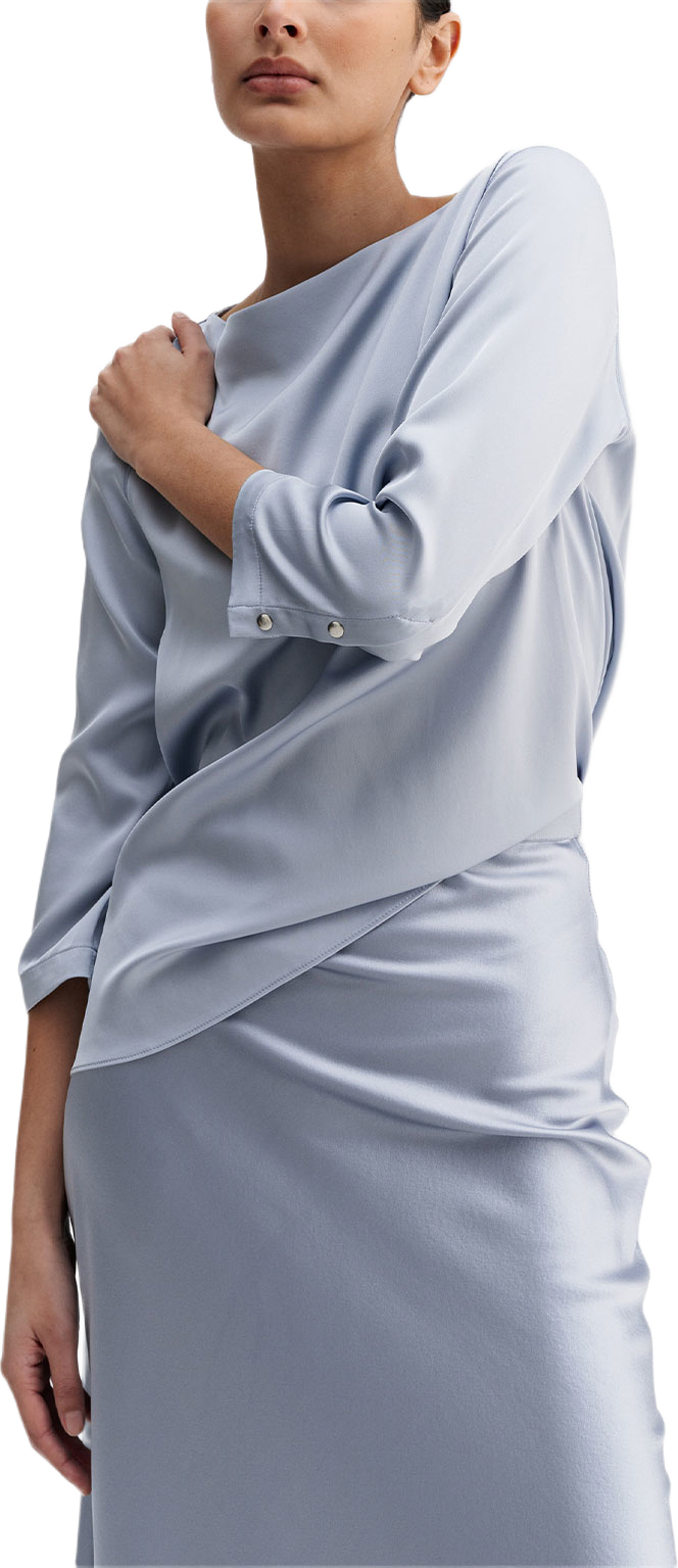 Kea silk blouse, från Ahlvar Gallery, i färgen Denim Blue. Klicka för att öppna bilden i stort format