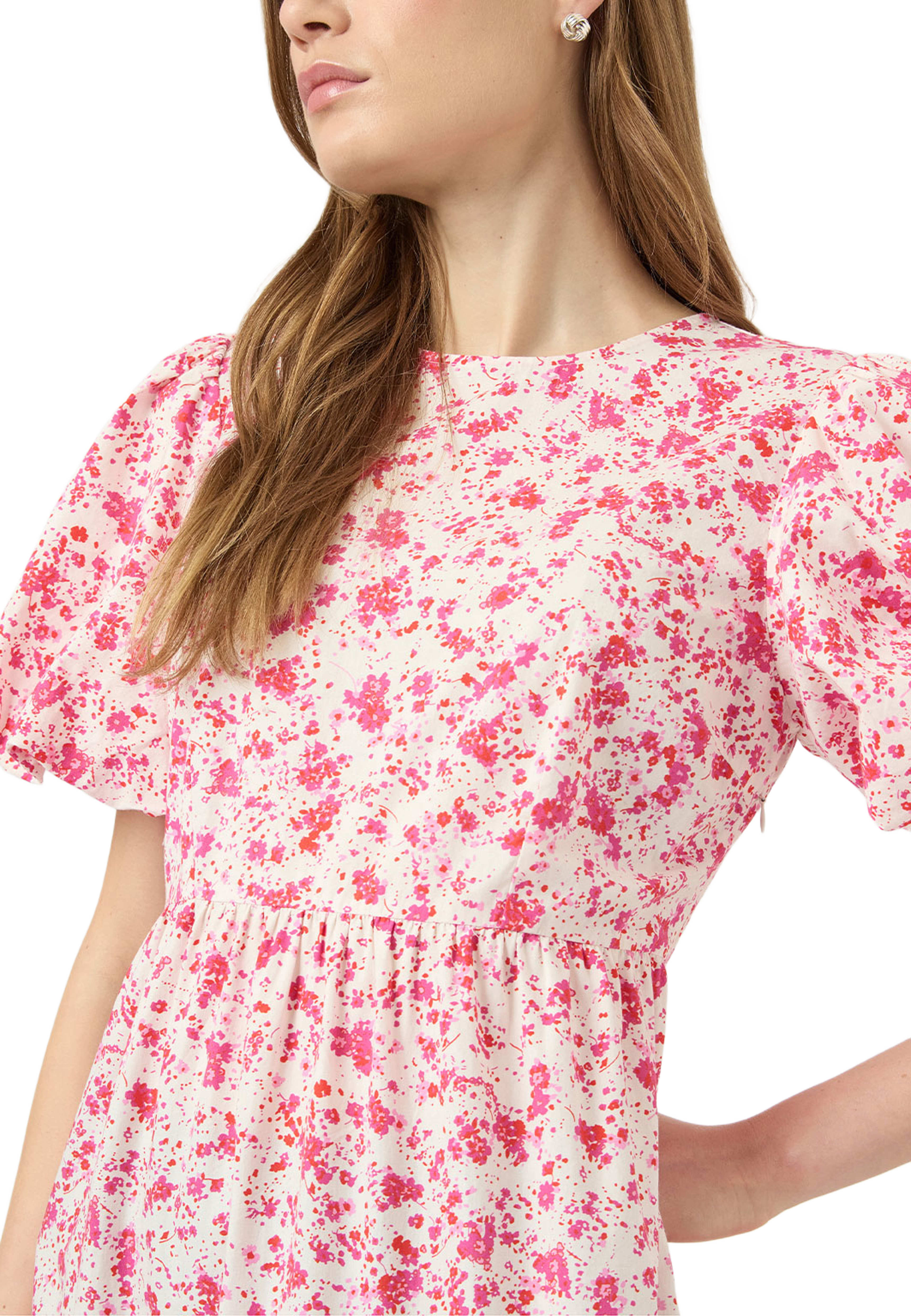 Yascolea Ankle Dress, från Y.A.S, i färgen Pristine Donna. Klicka för att öppna bilden i stort format