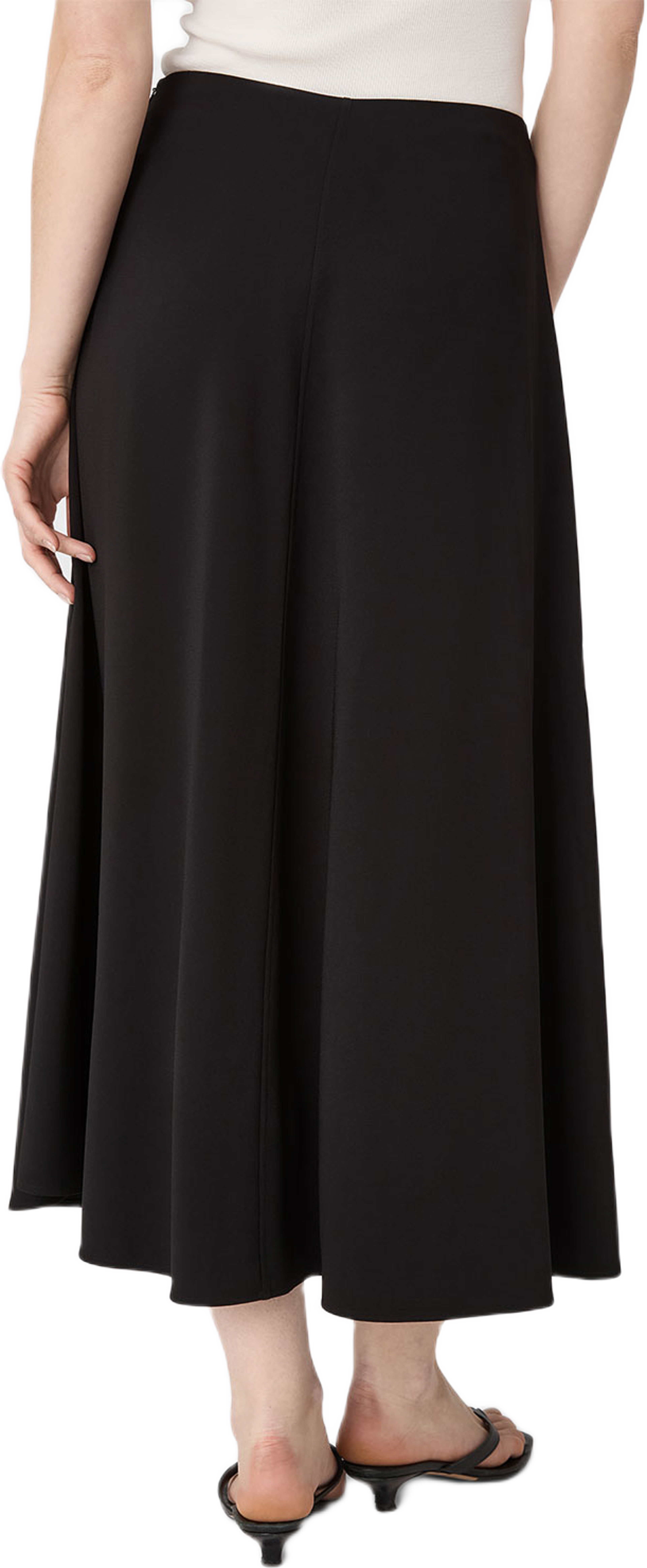 The Rhonda Crepe Skirt, från Marville Road, i färgen Black. Klicka för att öppna bilden i stort format