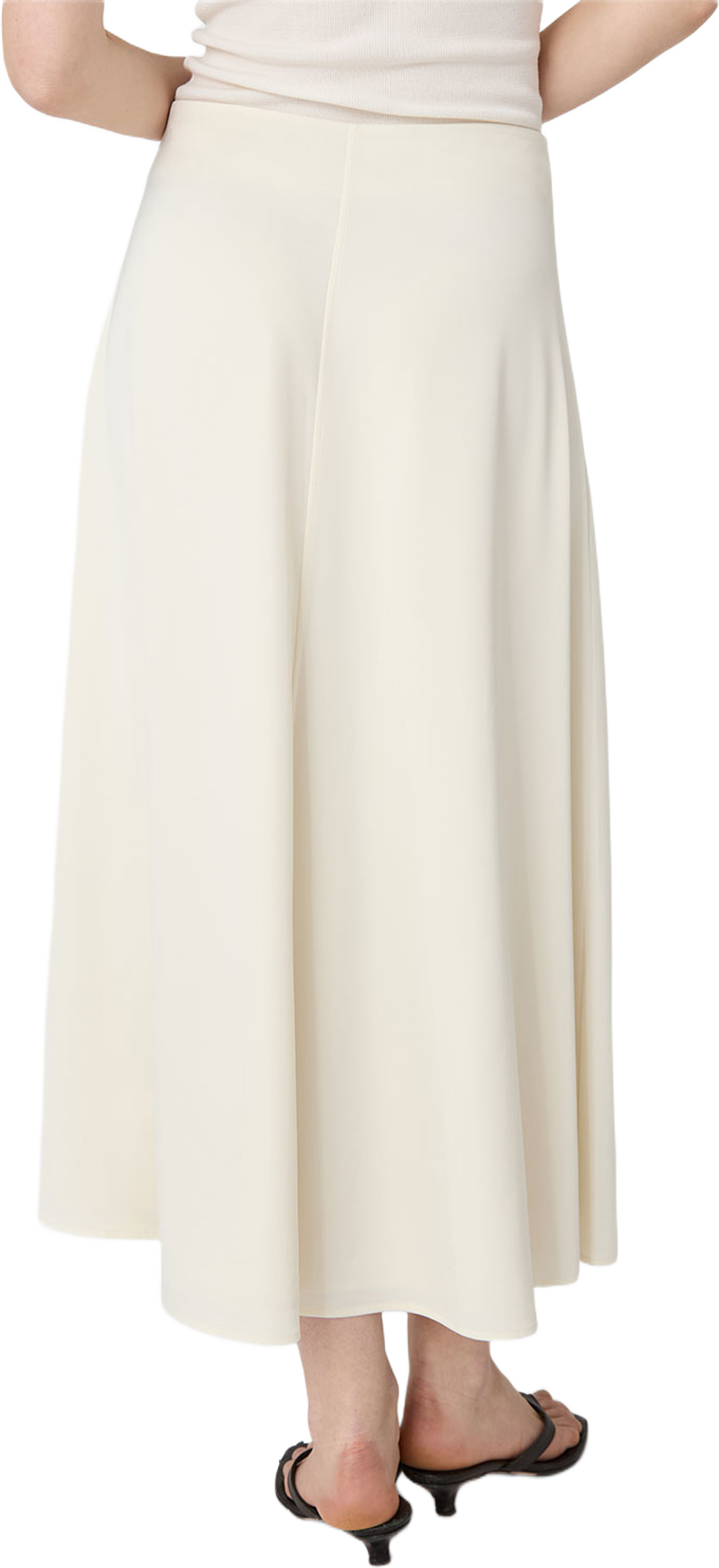 The Rhonda Satin Skirt, från Marville Road, i färgen Creme. Klicka för att öppna bilden i stort format
