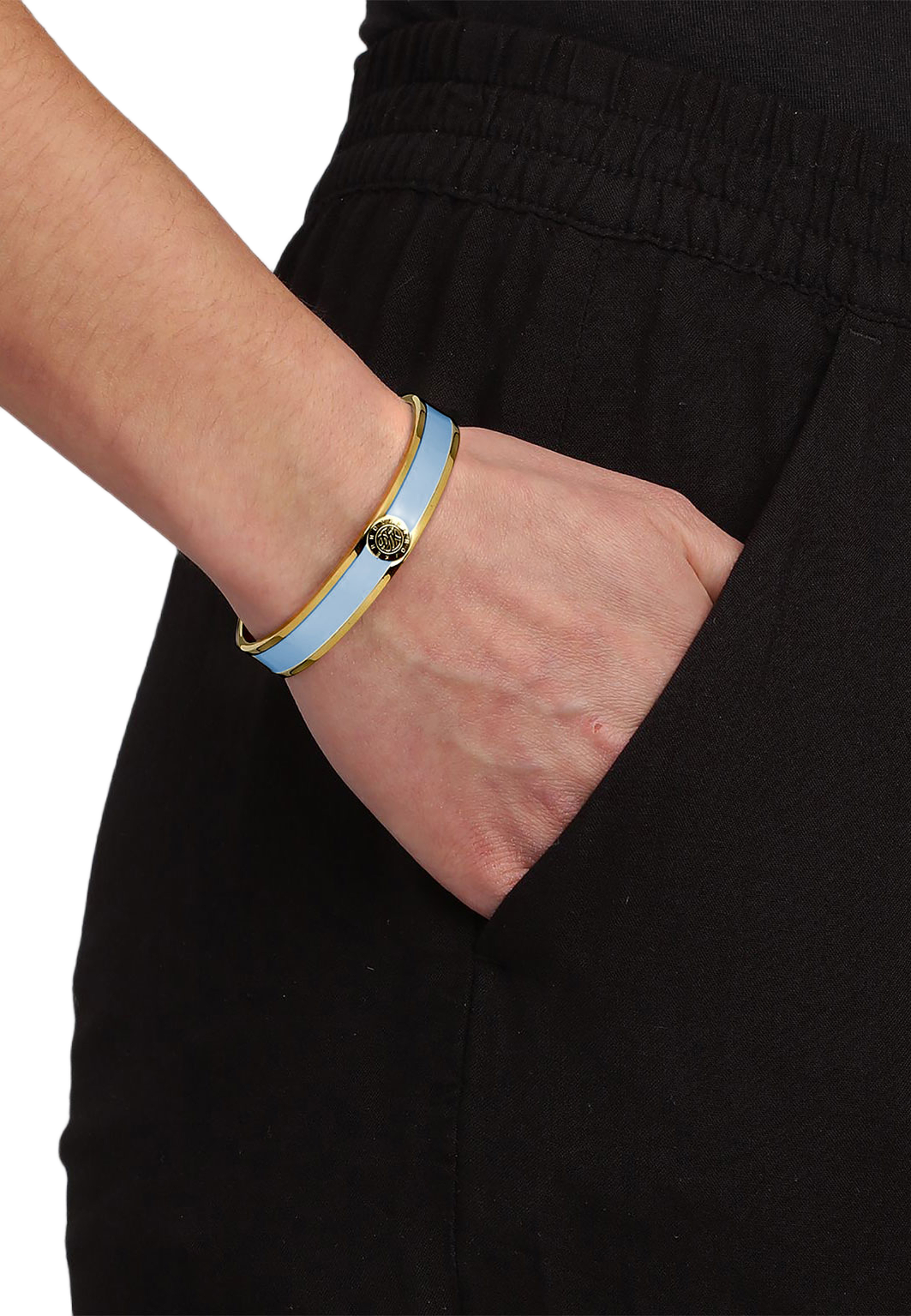 Pennika II SG Light Blue, från Dyrberg & Kern, i färgen Sg Light Blue. Klicka för att öppna bilden i stort format