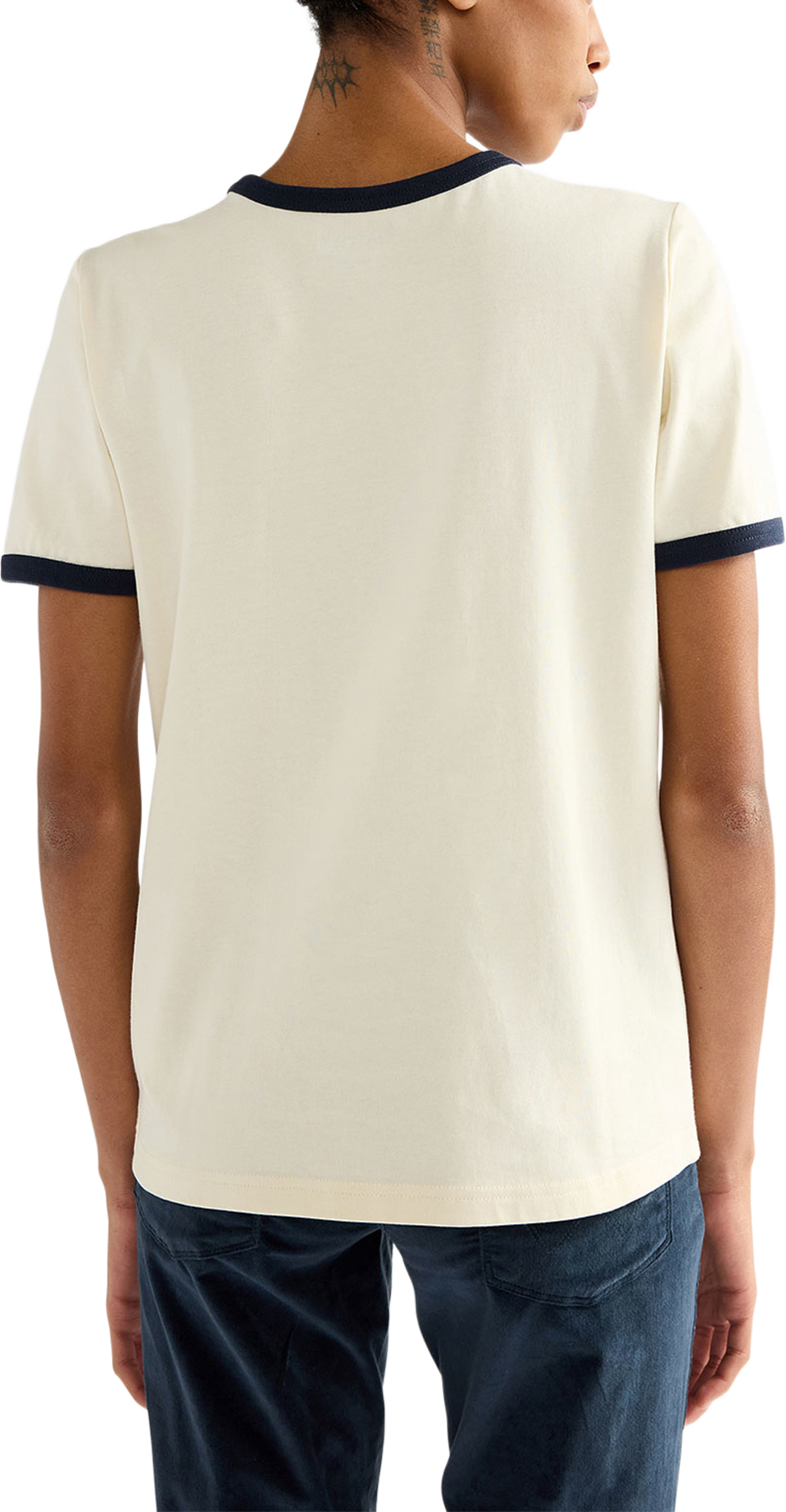 Ringer Tee, från Wrangler, i färgen Antique White. Klicka för att öppna bilden i stort format