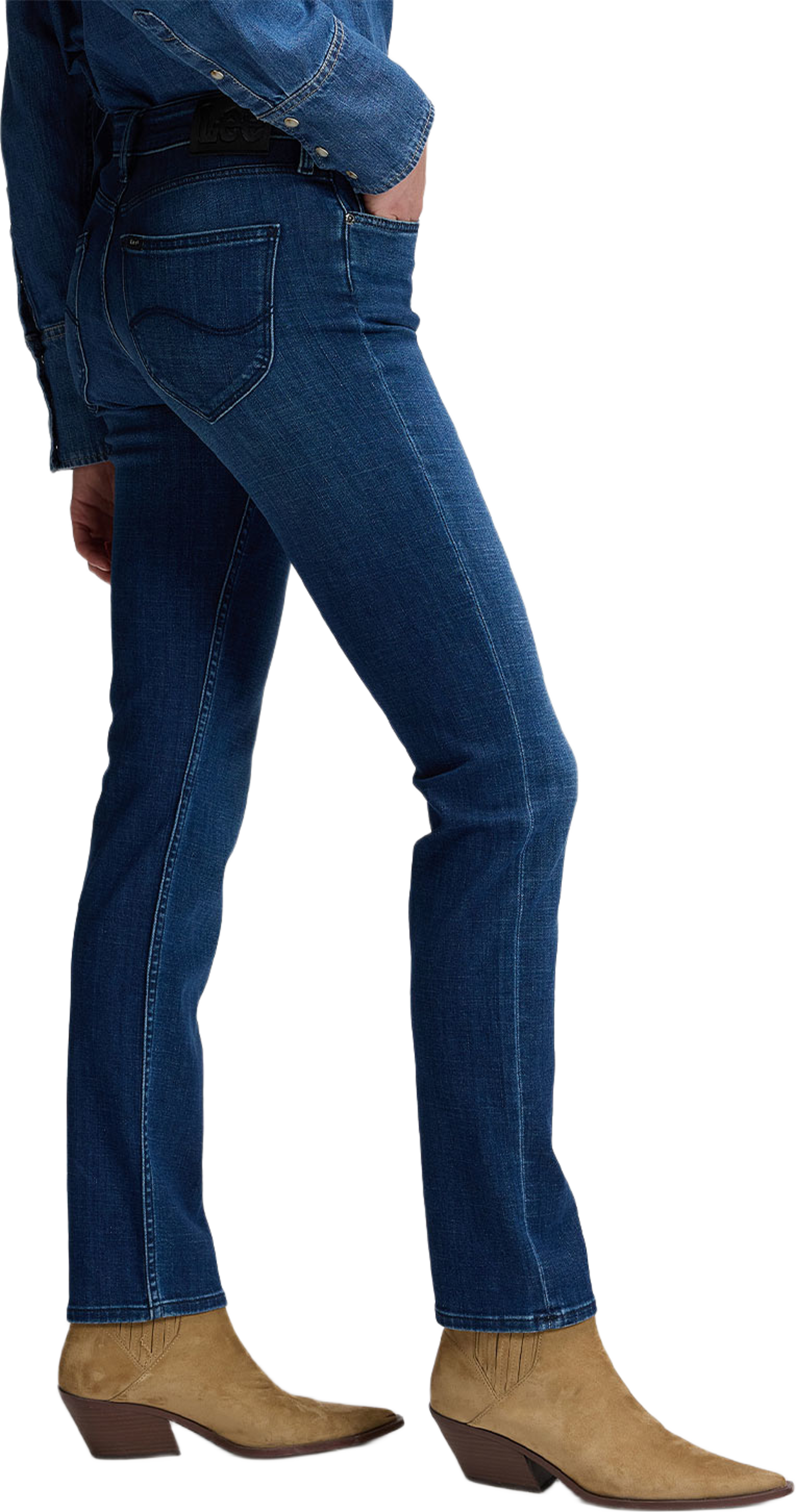 Marion Jeans, från Lee, i färgen Caught A Chill. Klicka för att öppna bilden i stort format