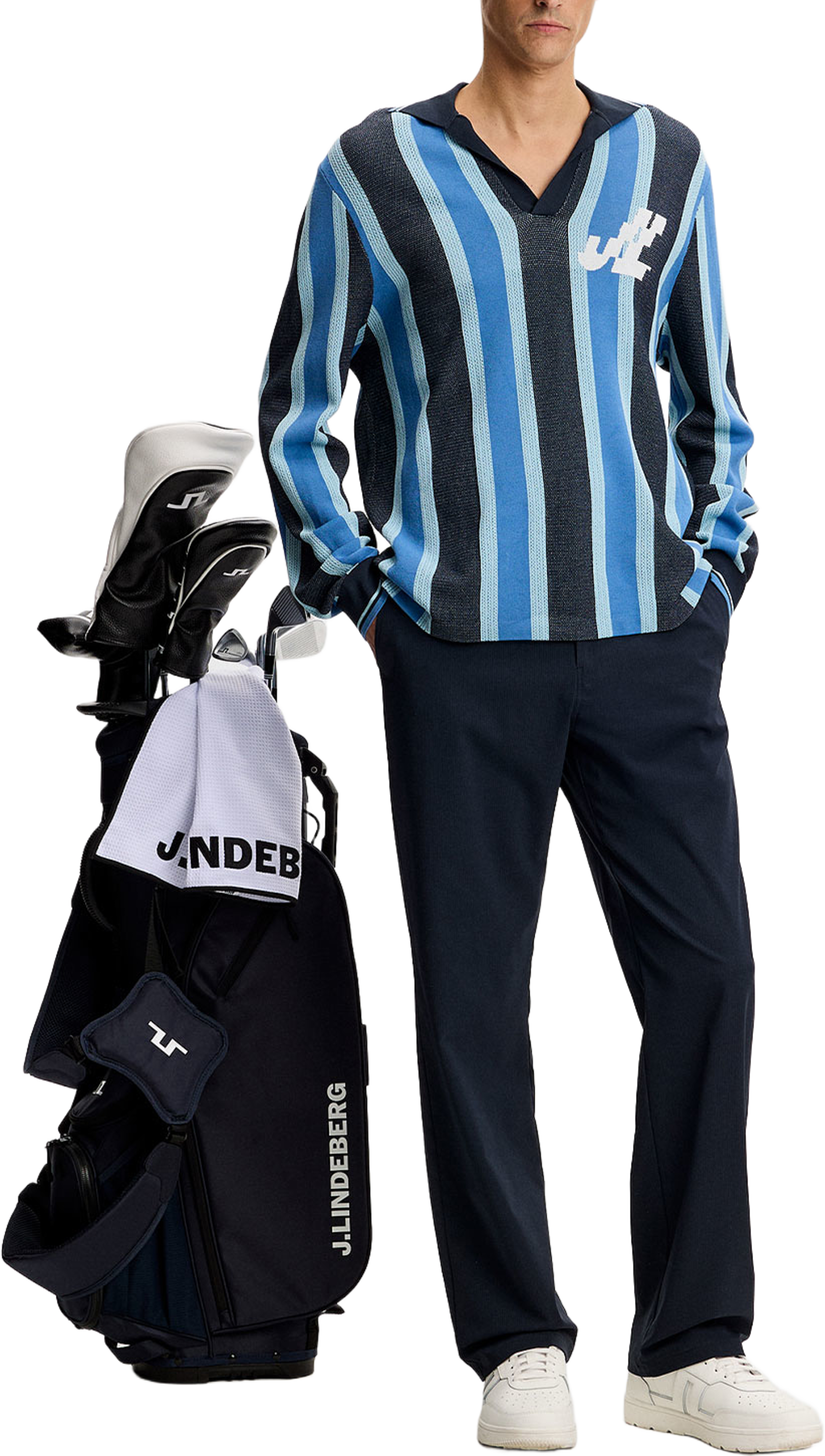 Silas Stripe Polo Knit, från J.Lindeberg, i färgen Jl Navy. Klicka för att öppna bilden i stort format