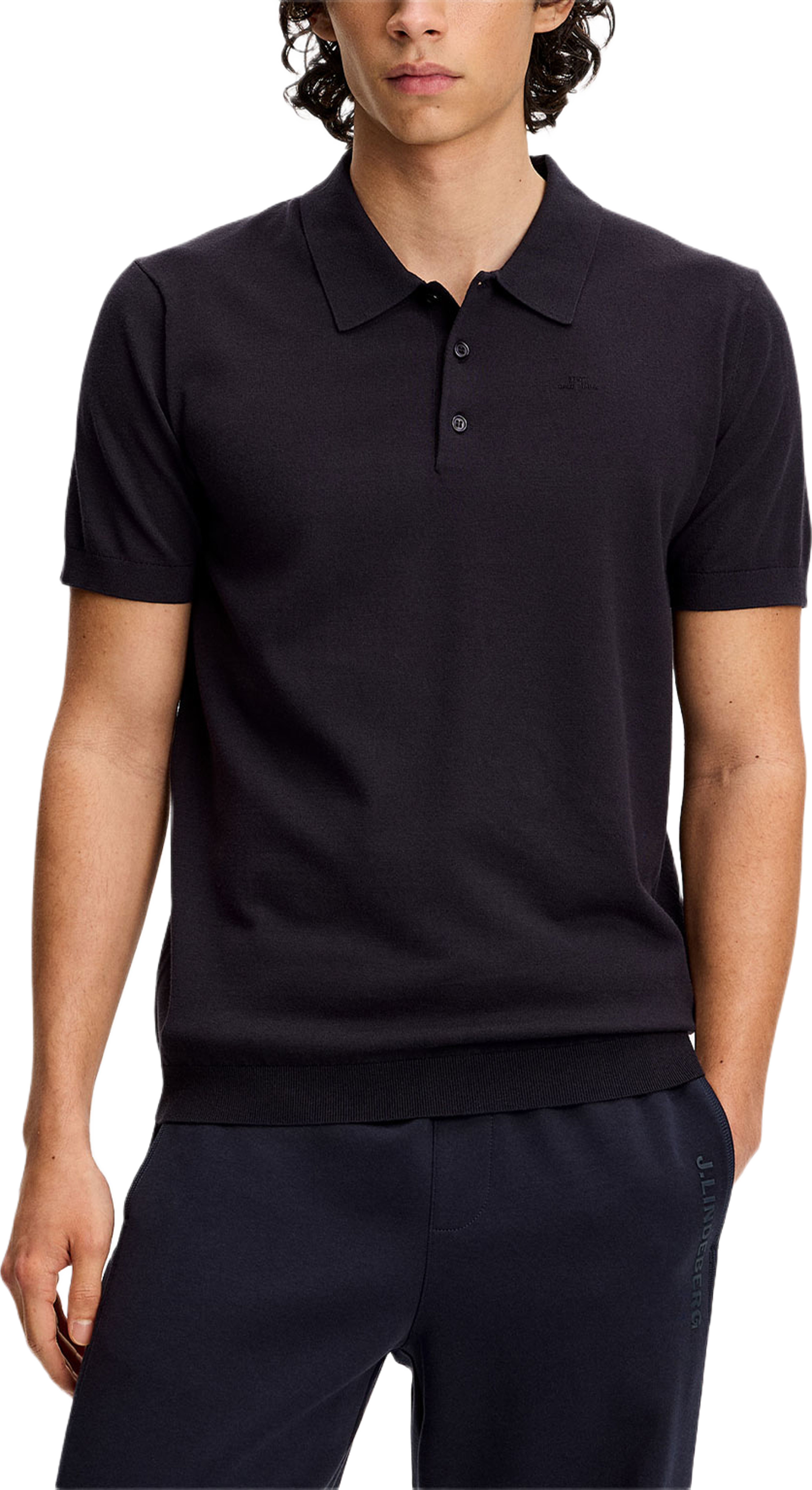 Ridge Knitted Polo, från J.Lindeberg, i färgen Jl Navy. Klicka för att öppna bilden i stort format