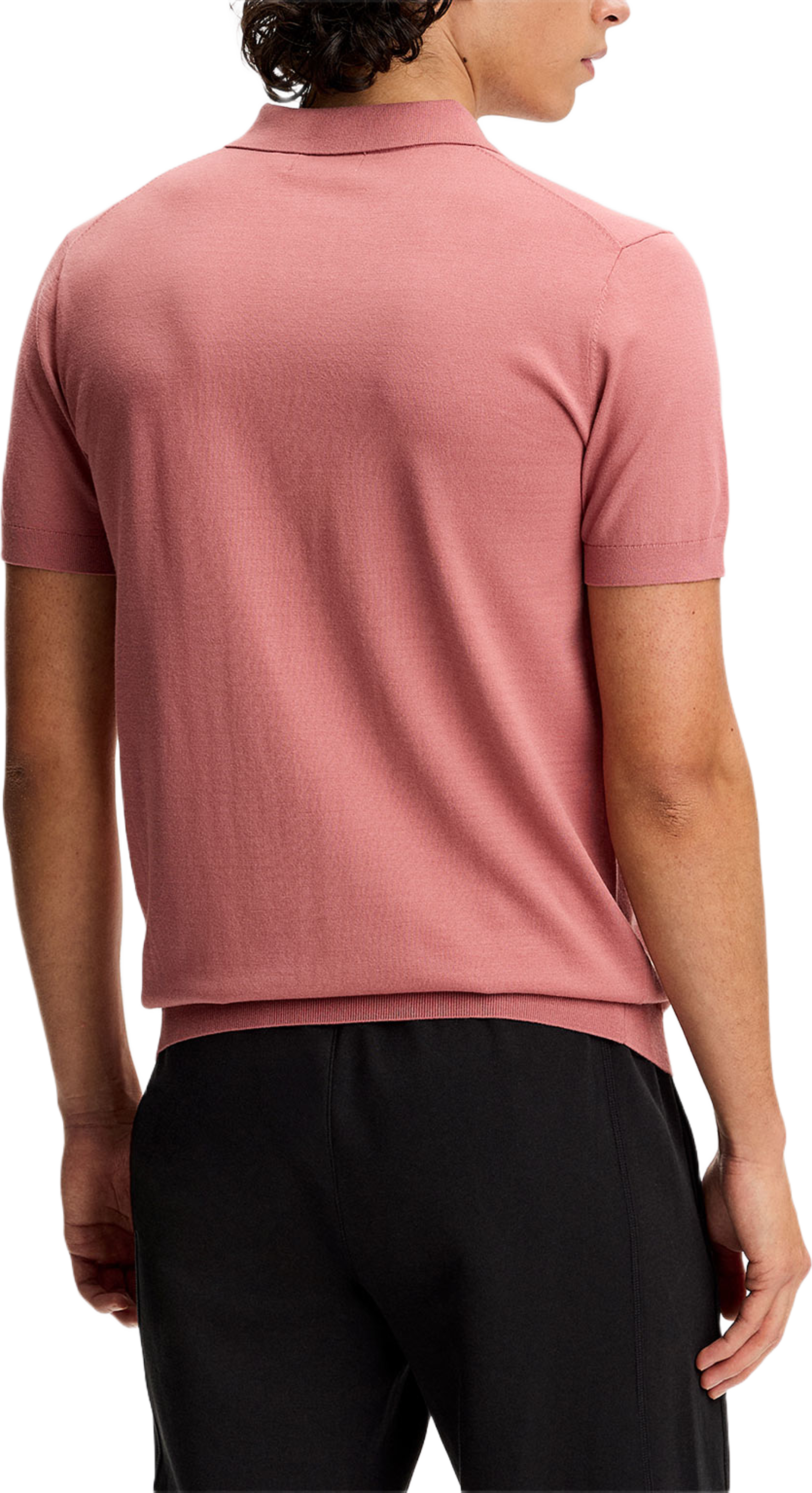 Ridge Knitted Polo, från J.Lindeberg, i färgen Withered Rose. Klicka för att öppna bilden i stort format