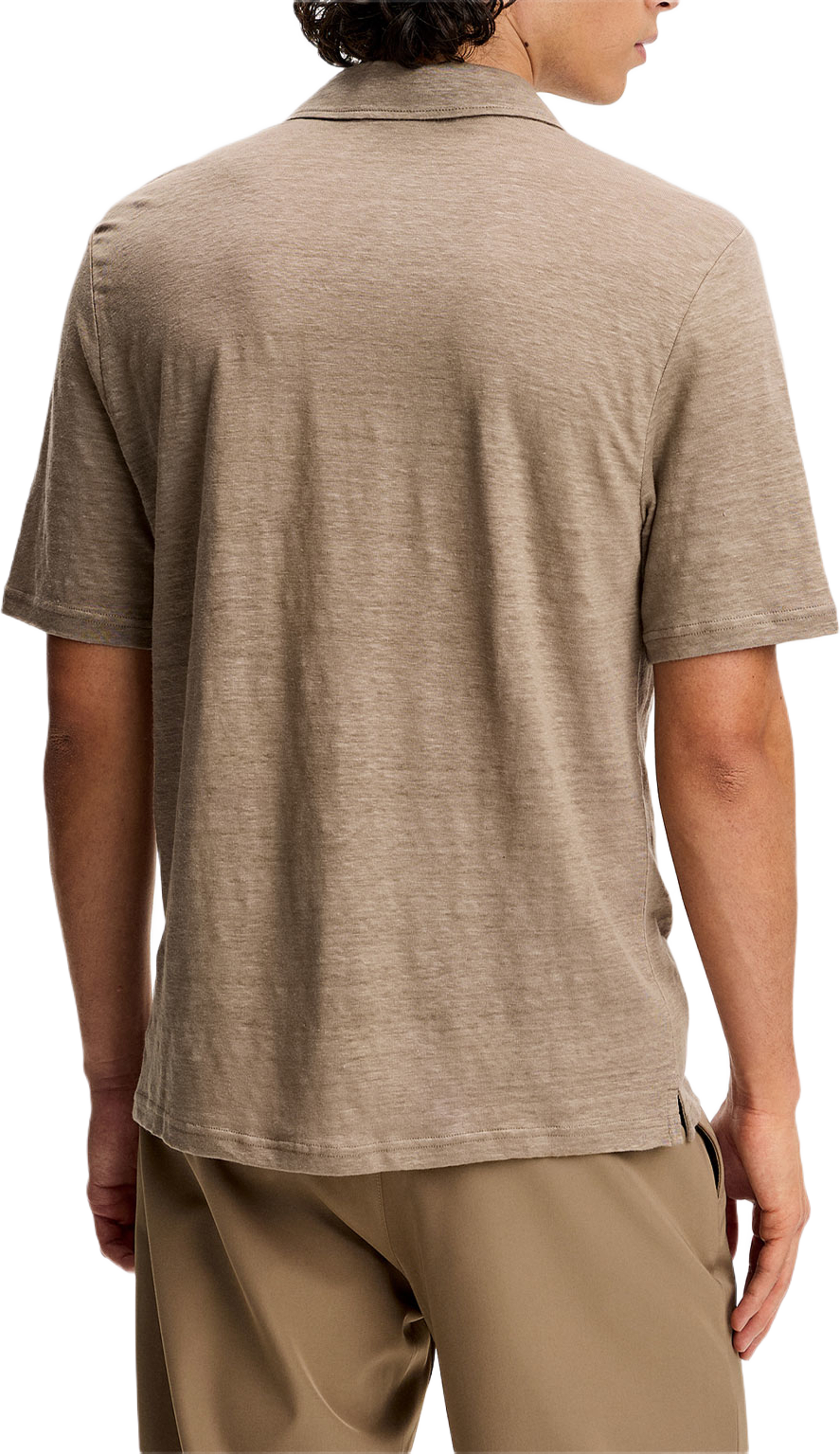 Roy Linen Polo, från J.Lindeberg, i färgen Brindle. Klicka för att öppna bilden i stort format