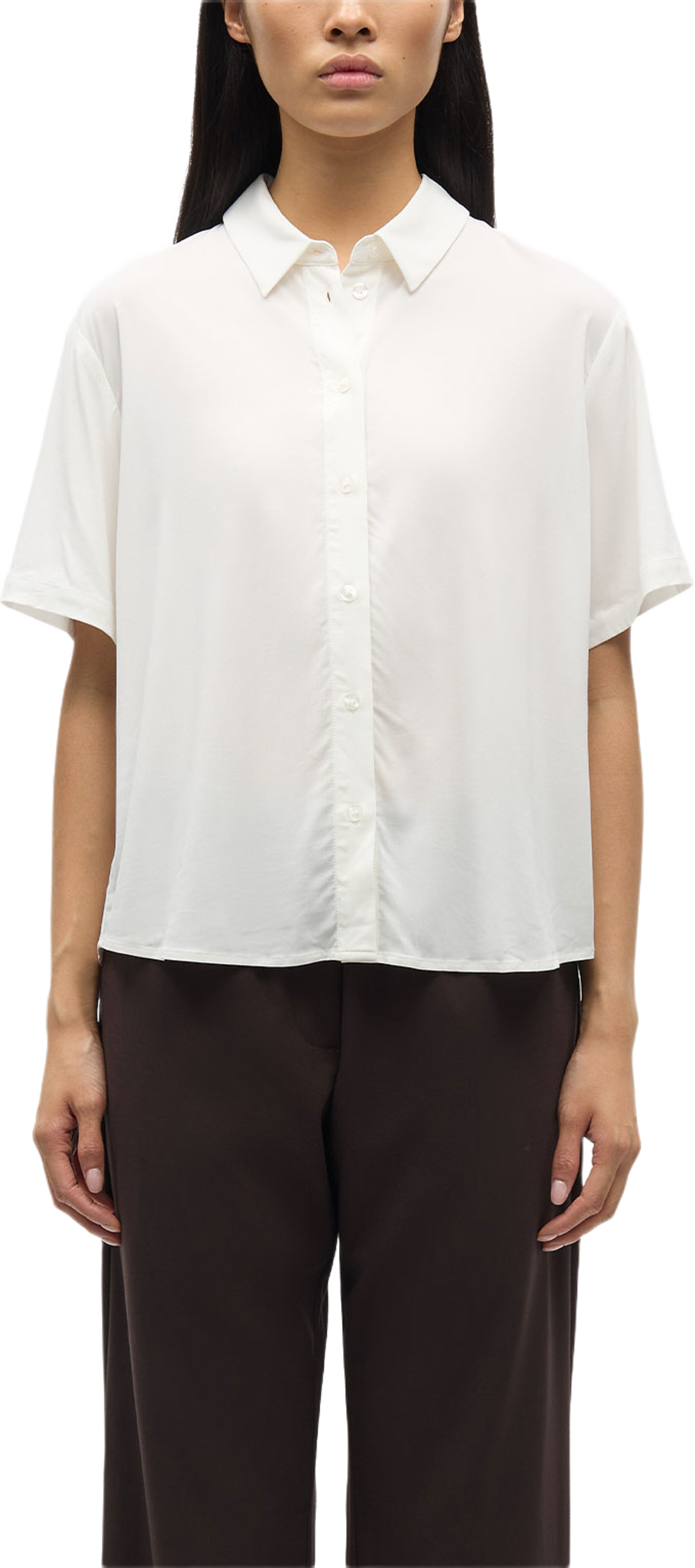 Saminna SS shirt 9942, från SAMSOE SAMSOE, i färgen Clear Cream. Klicka för att öppna bilden i stort format