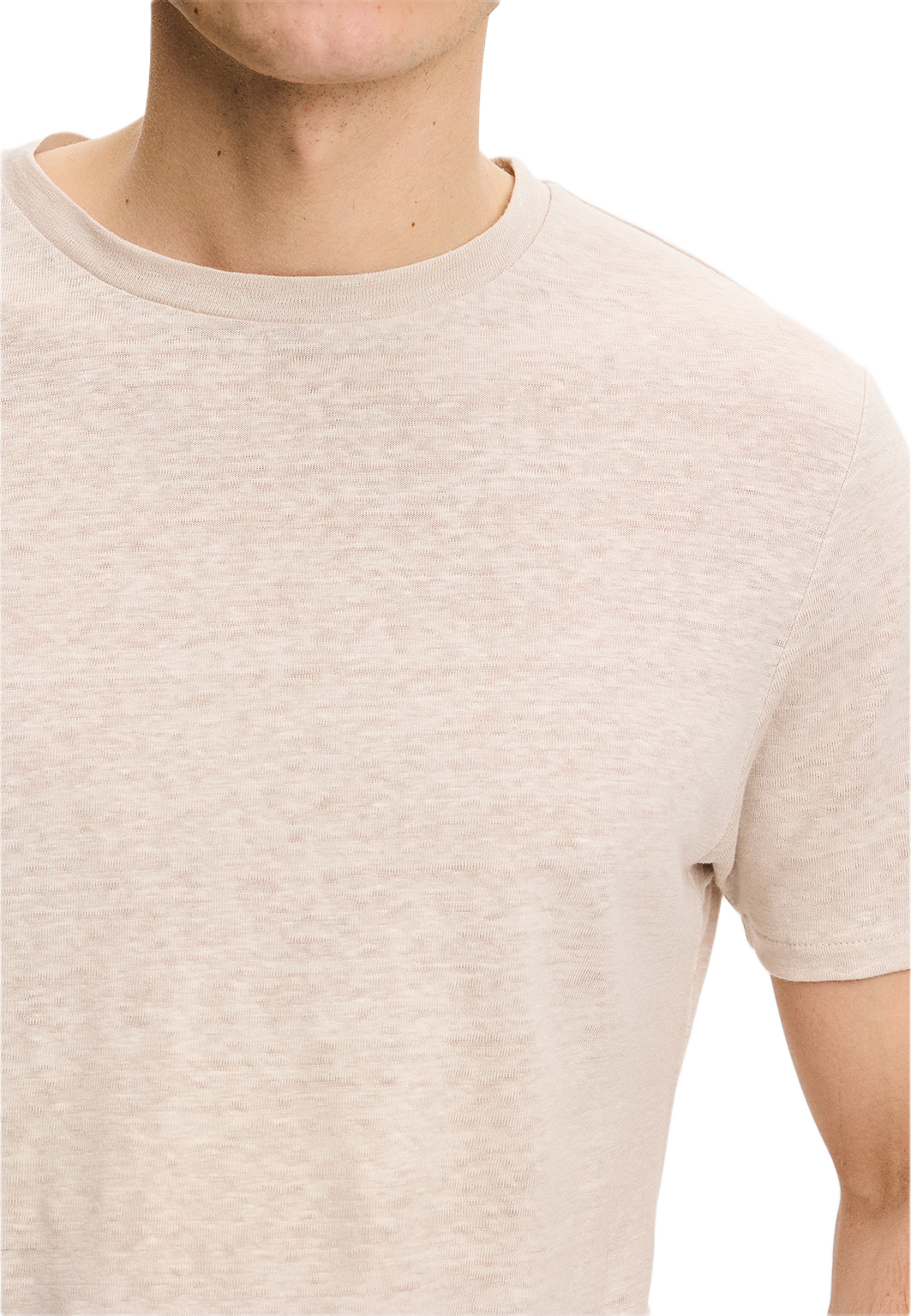 Coma Linen Tee, från J.Lindeberg, i färgen Moonbeam. Klicka för att öppna bilden i stort format