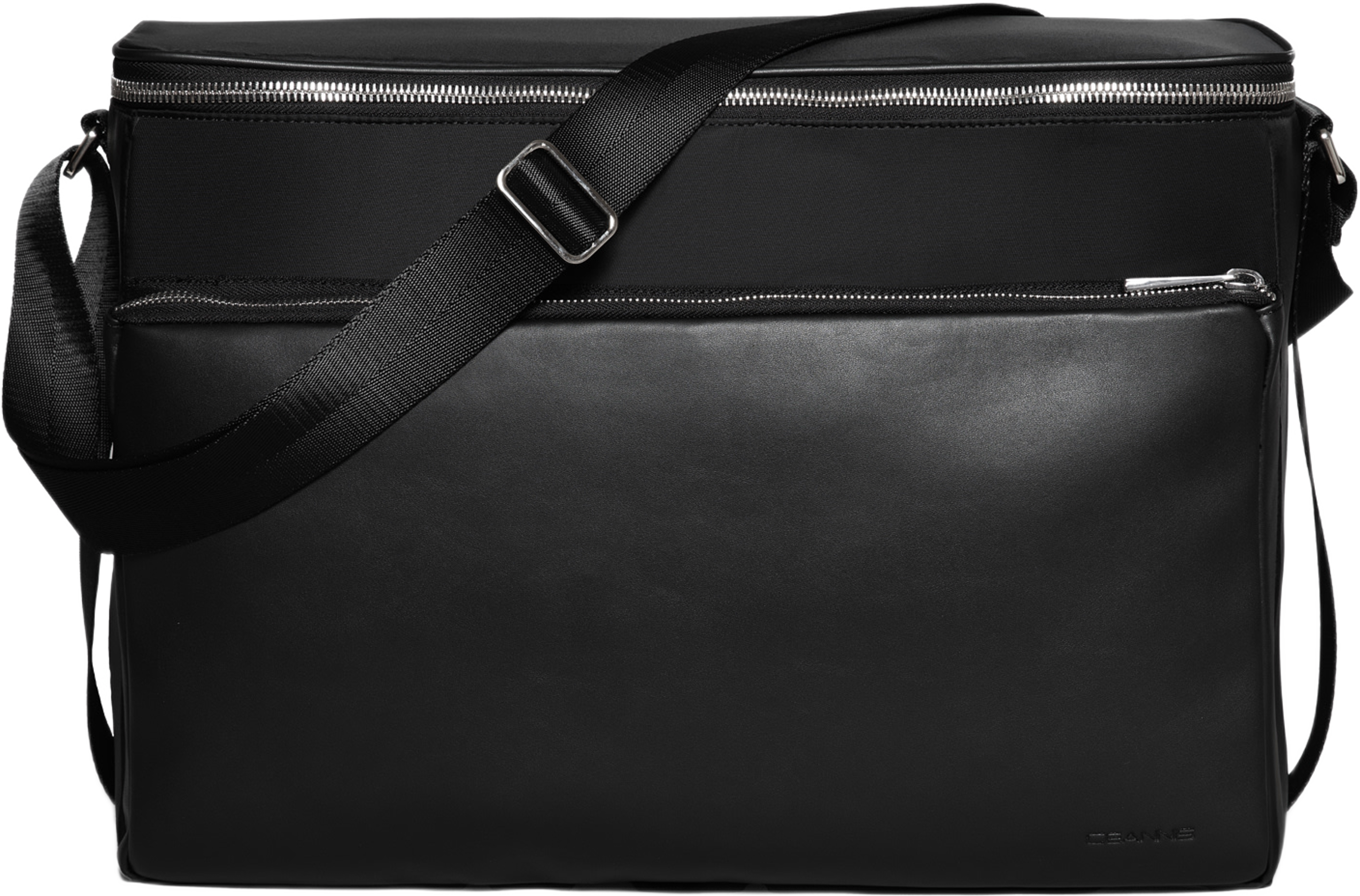 Transit - Weekend/Business Bag Black, från Ceannis, i färgen Black. Klicka för att öppna bilden i stort format