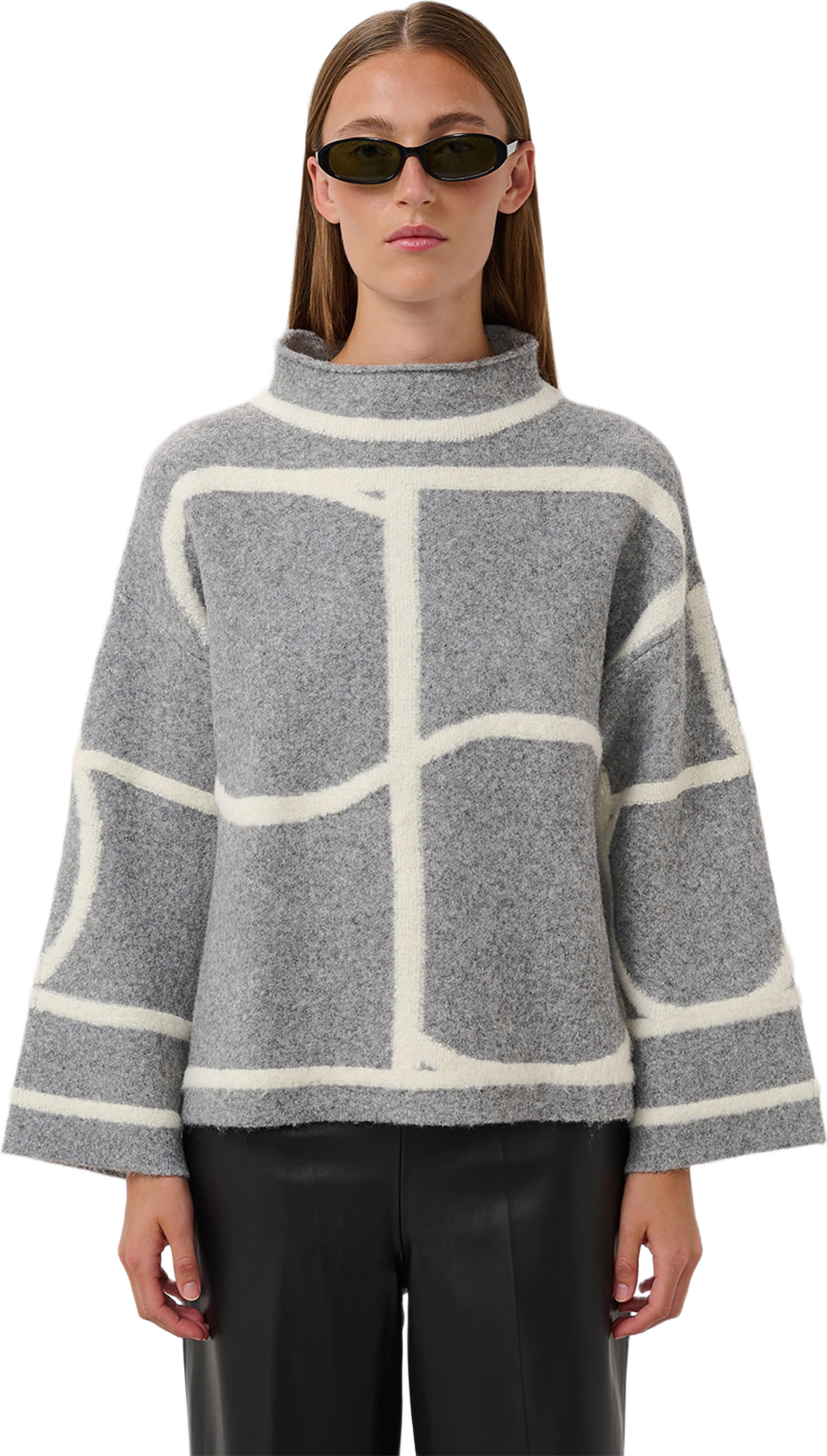 Sorea Mono Pullover, från Soaked In Luxury, i färgen Grey Melange Monogram. Klicka för att öppna bilden i stort format