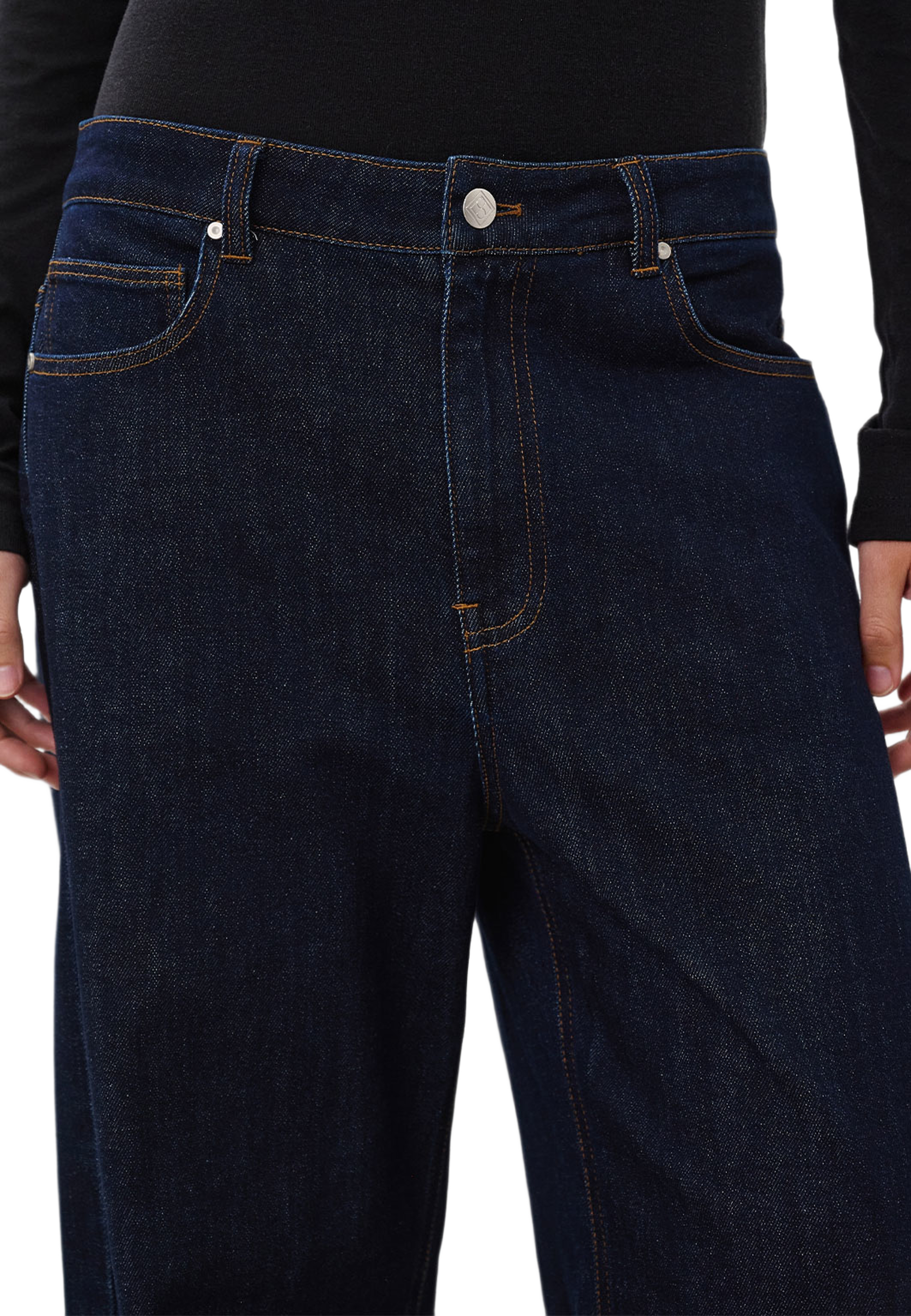 SLSabino Jeans, från Soaked In Luxury, i färgen Dark Blue Denim. Klicka för att öppna bilden i stort format