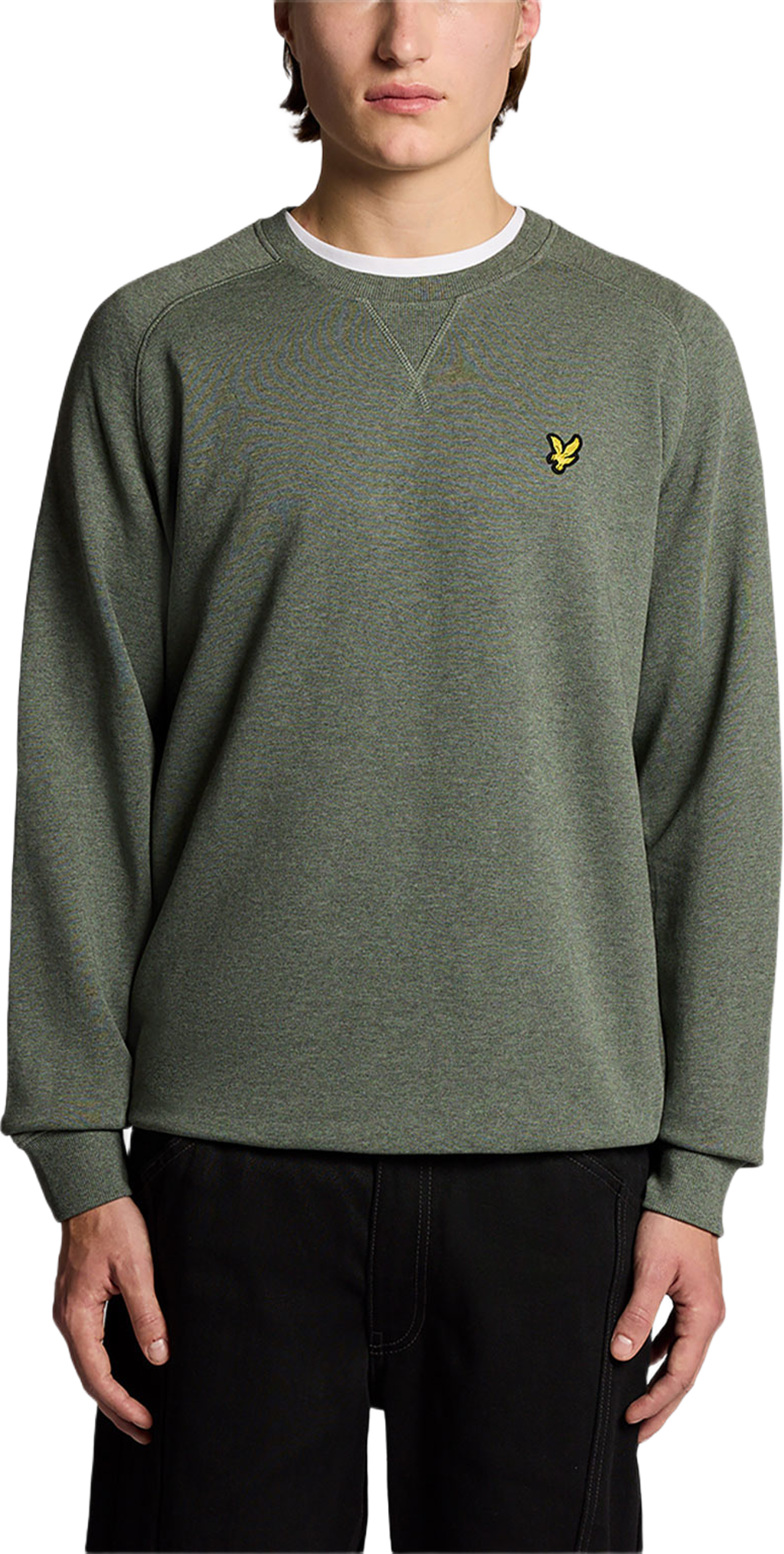 Tri Marl Raglan Sweatshirt, från Lyle & Scott, i färgen Khaki Tri Marl. Klicka för att öppna bilden i stort format