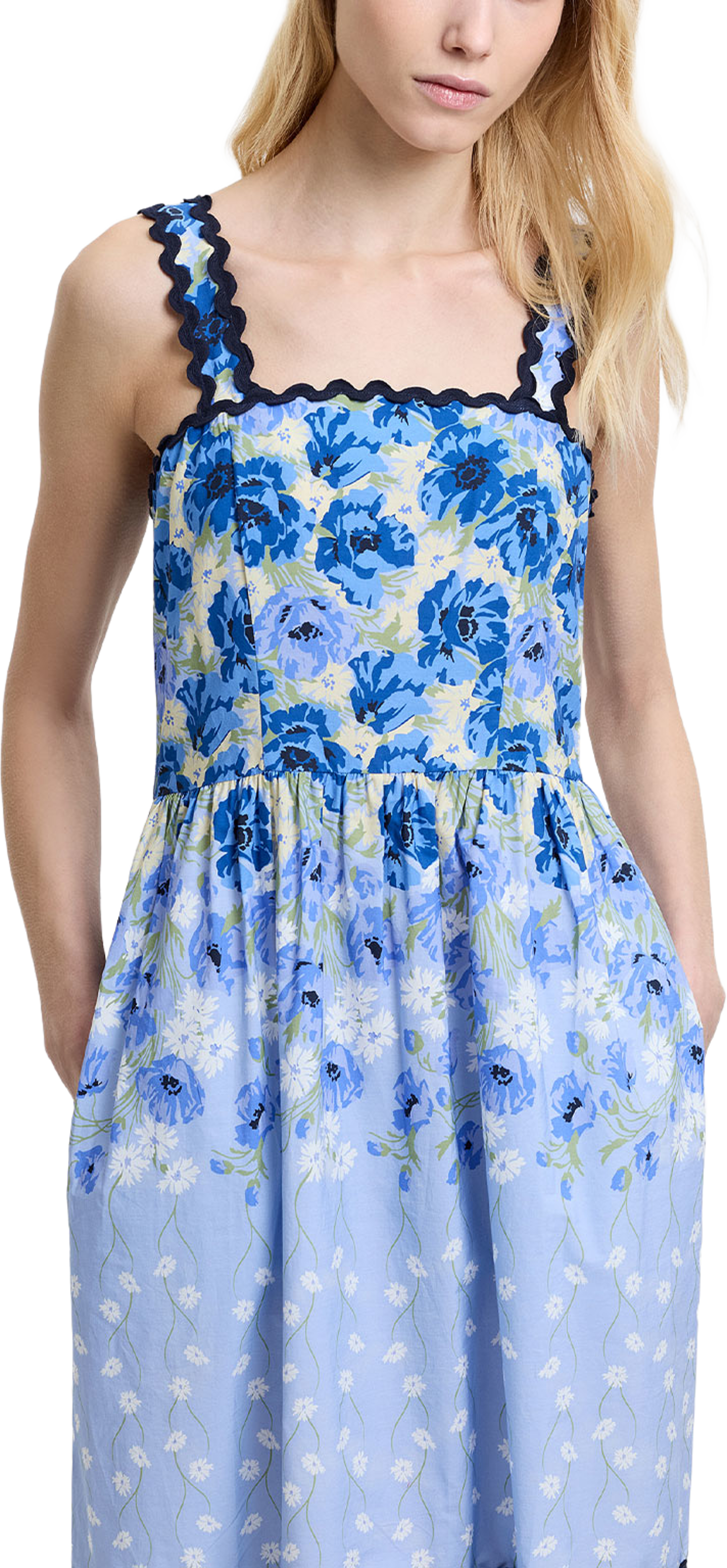 Ivy Cambria Floral Sundress, från French Connection, i färgen Blue Multi. Klicka för att öppna bilden i stort format