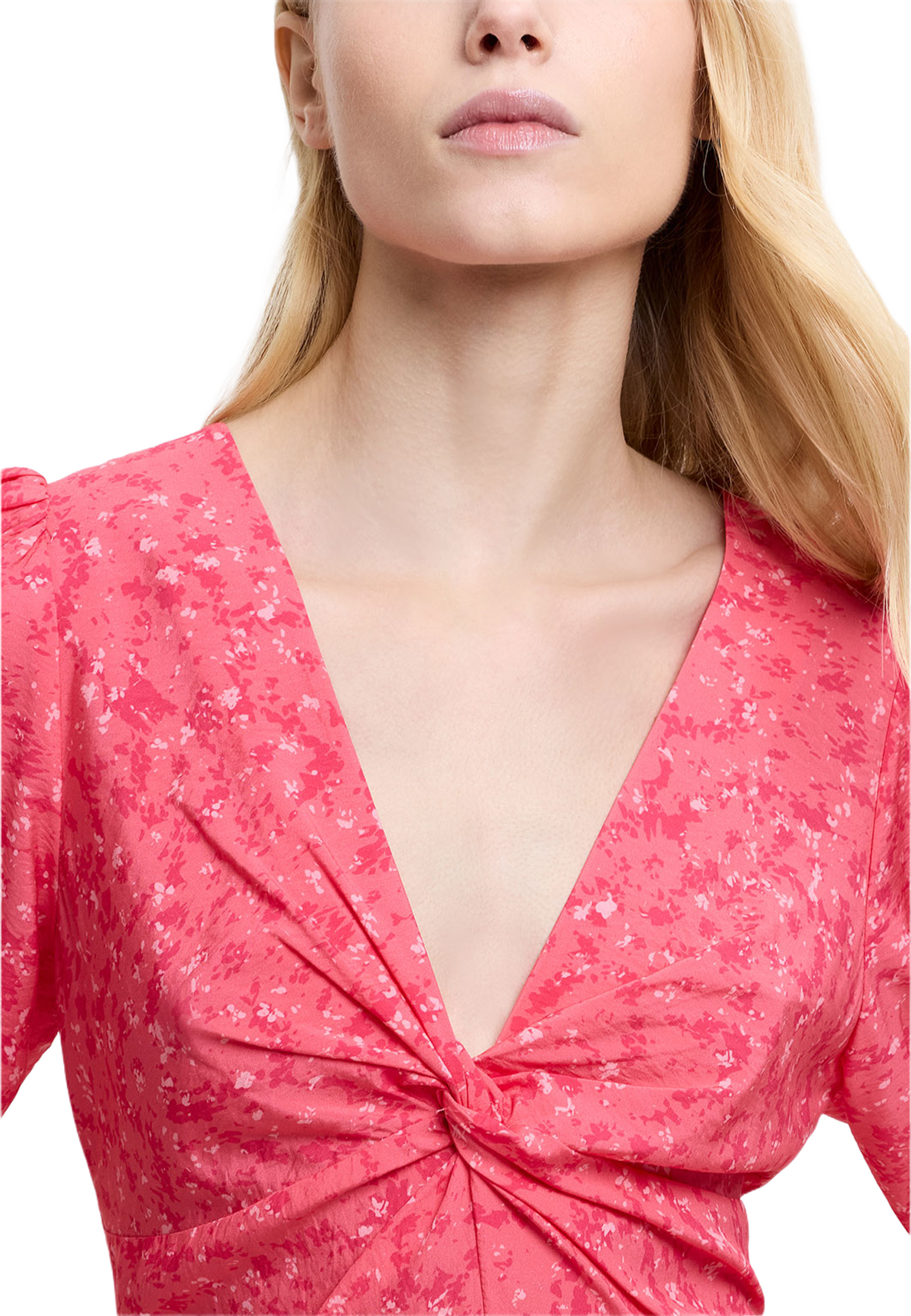 Melissa Faron Drape Twist Dress, från French Connection, i färgen Pink Multi. Klicka för att öppna bilden i stort format