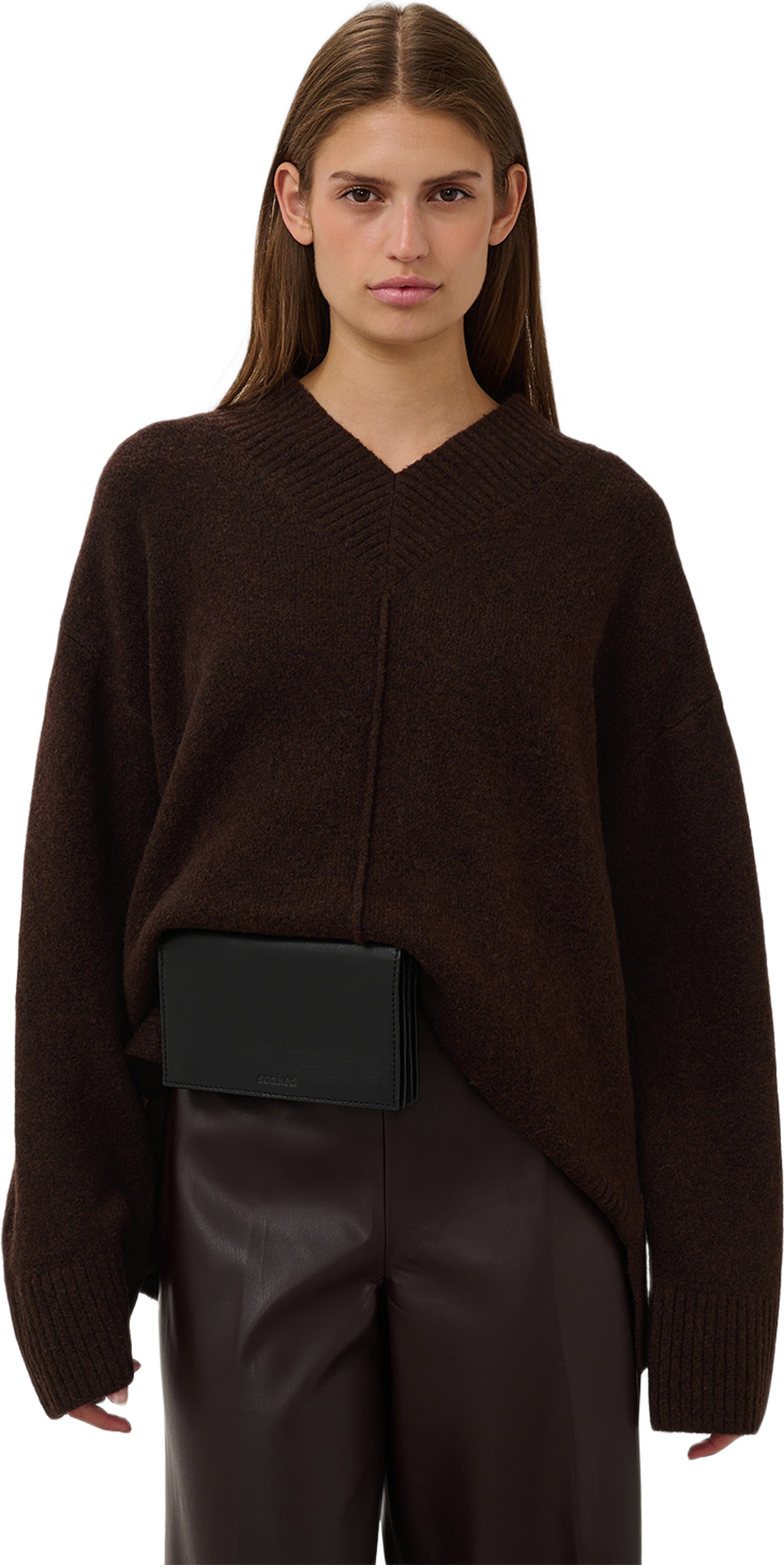 SLBean V-Neck Pullover, från Soaked In Luxury, i färgen Chocolate Plum Melange. Klicka för att öppna bilden i stort format